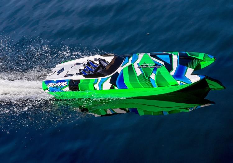 Bateau radiocommandé M41 DCB Widebody 80km/h TSM - Traxxas 57046-4 - Breizh Modélisme.