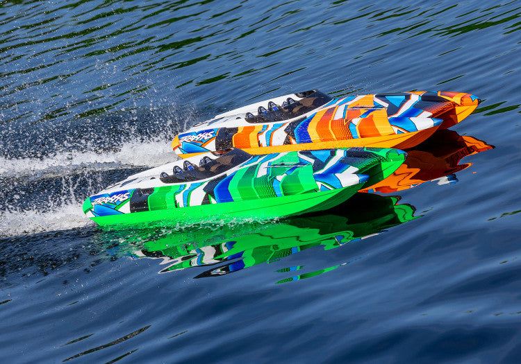Bateau radiocommandé M41 DCB Widebody 80km/h TSM - Traxxas 57046-4 - Breizh Modélisme.