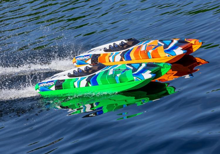 Bateau radiocommandé M41 DCB Widebody 80km/h TSM - Traxxas 57046-4 - Breizh Modélisme.