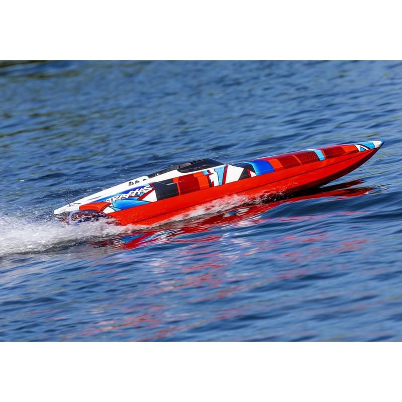 Bateau radiocommandé M41 DCB Widebody 80km/h TSM - Traxxas 57046-4 rouge - Breizh Modélisme.