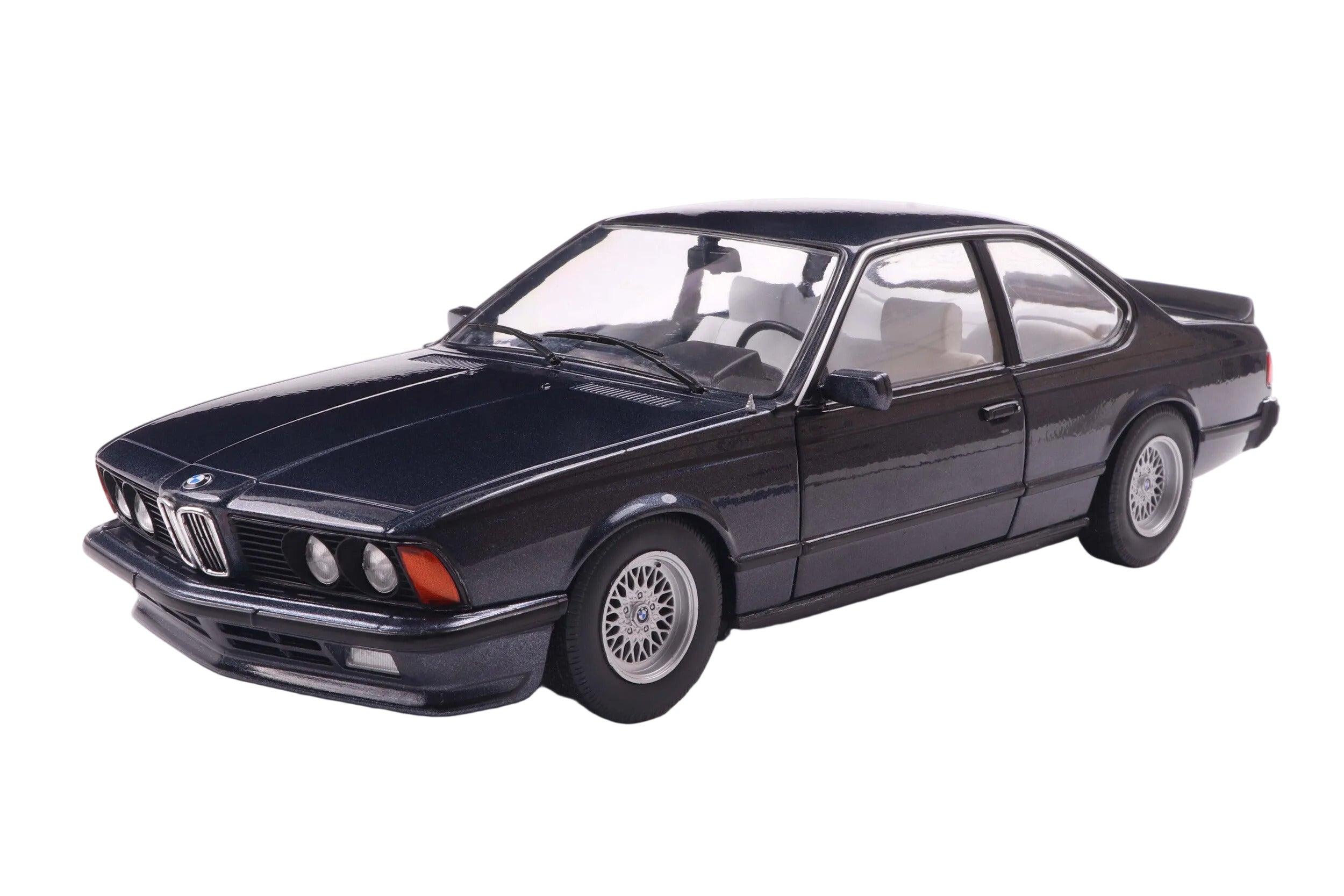Solido S1810306 Voiture miniature collection 1/18 BMW 635 CSI – Macau Blue – 1984