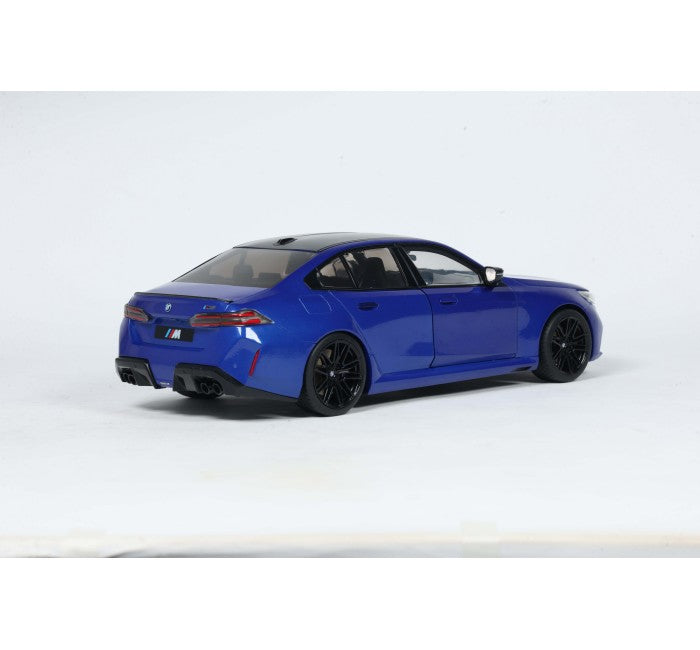 Solido S1814703 Voiture miniature collection 1/18 BMW M5 Bleu Marina Bay 2025 - Breizh Modélisme.