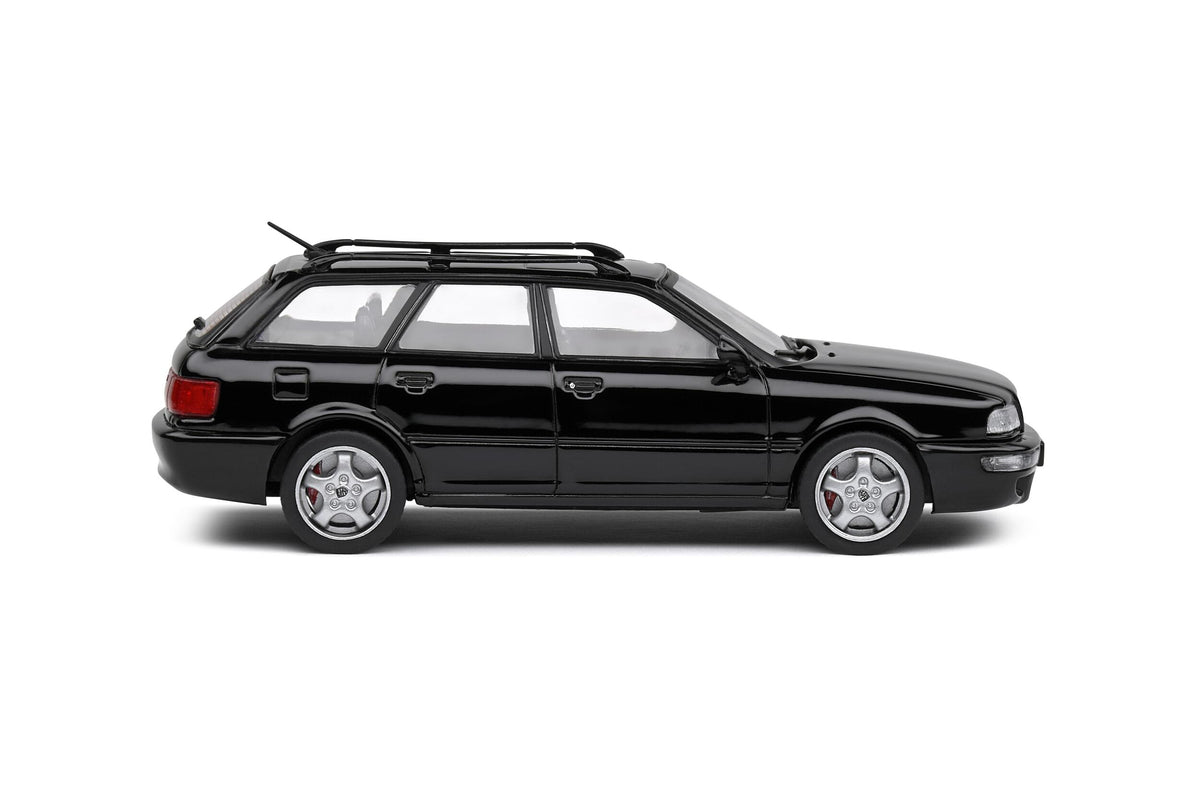 Voiture miniature 1/43 Audi Avant RS2 noir brillant Solido S4310103