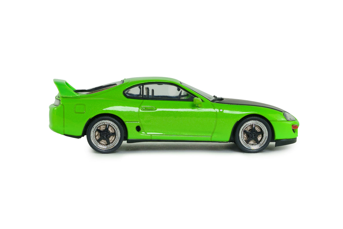 Voiture miniature 1/43 Toyota Supra Mk.4 Solido works neon vert 2001
