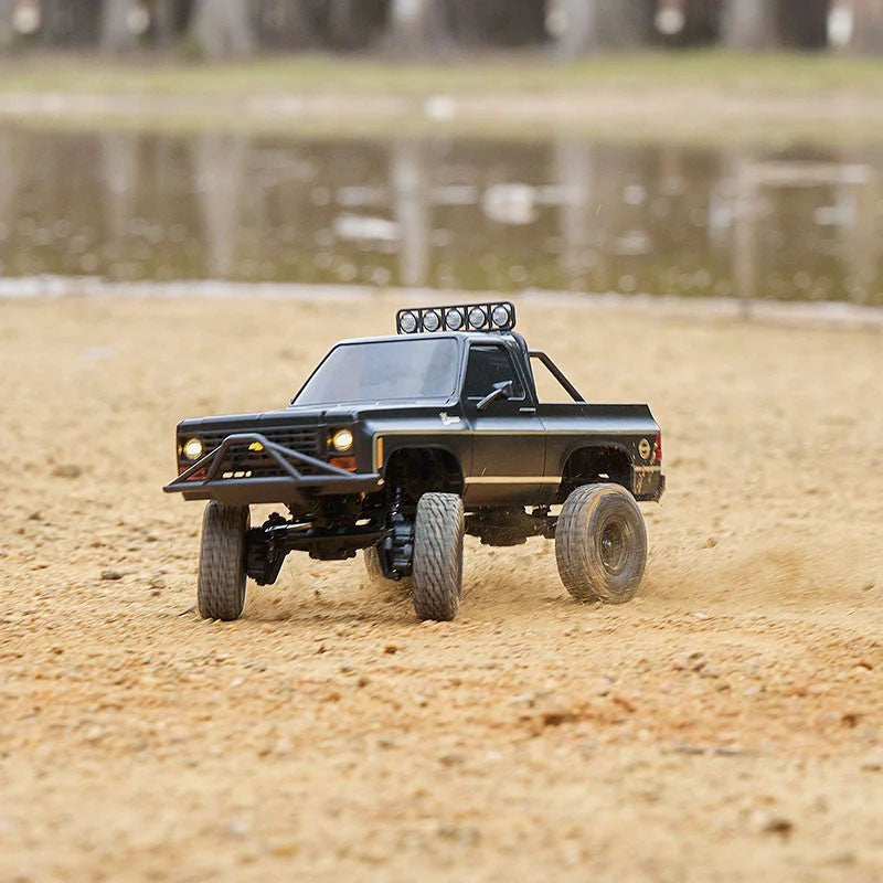 Petit crawler FMS 1/24 FCX24 Chevrolet K5 Blazer pro RTR noir - FMS12403PRORTRBK