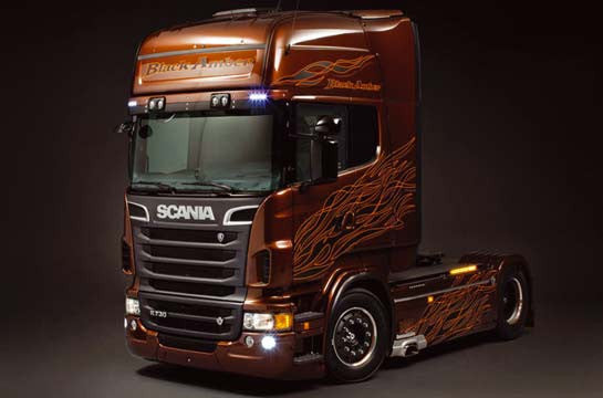 Maquette camion Scania R730 Black Amber" 1/24 - I3897