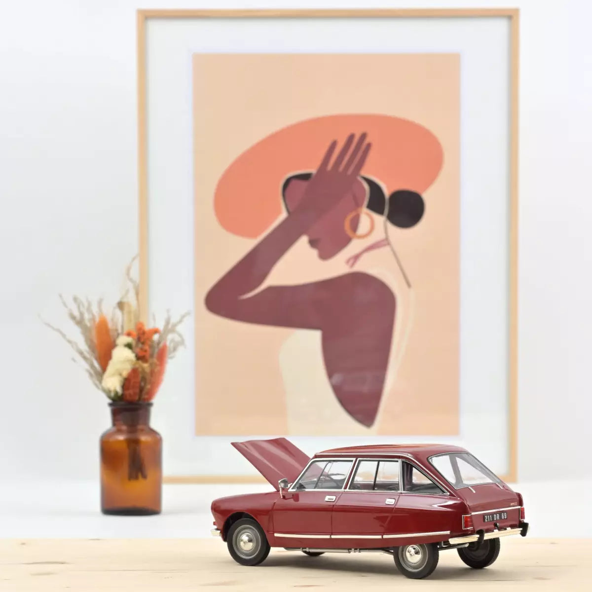 Voiture miniature collection 1/18 Citroën Ami 8 Club 1969 Massena Rouge (300pcs) Norev 181678