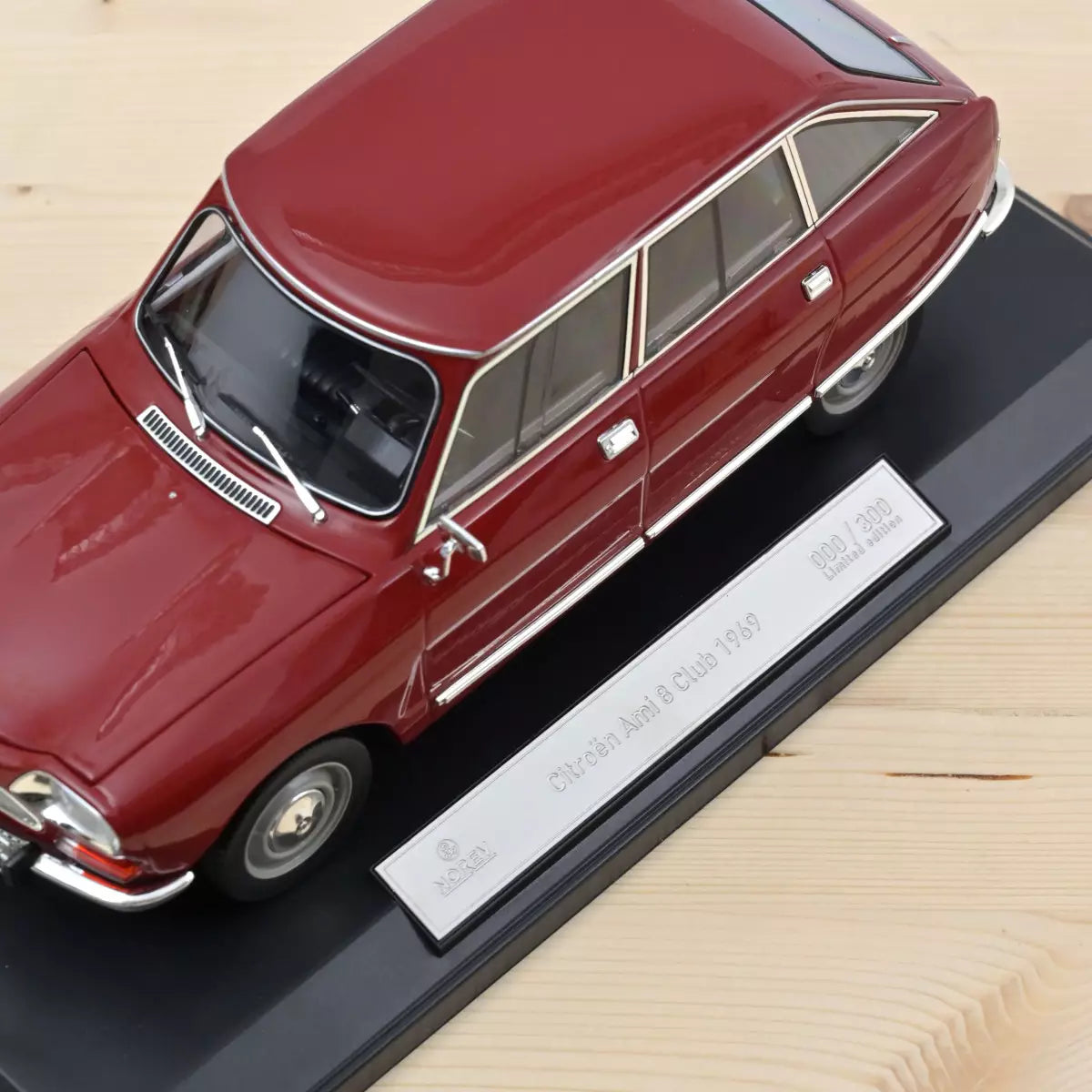 Voiture miniature collection 1/18 Citroën Ami 8 Club 1969 Massena Rouge (300pcs) Norev 181678