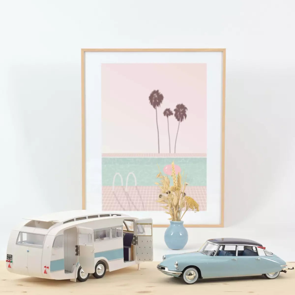 Voiture miniature collection 1/18 Citroën DS 19 1959 Nuage Bleu et Violet + Caravane Hénon Norev 181760