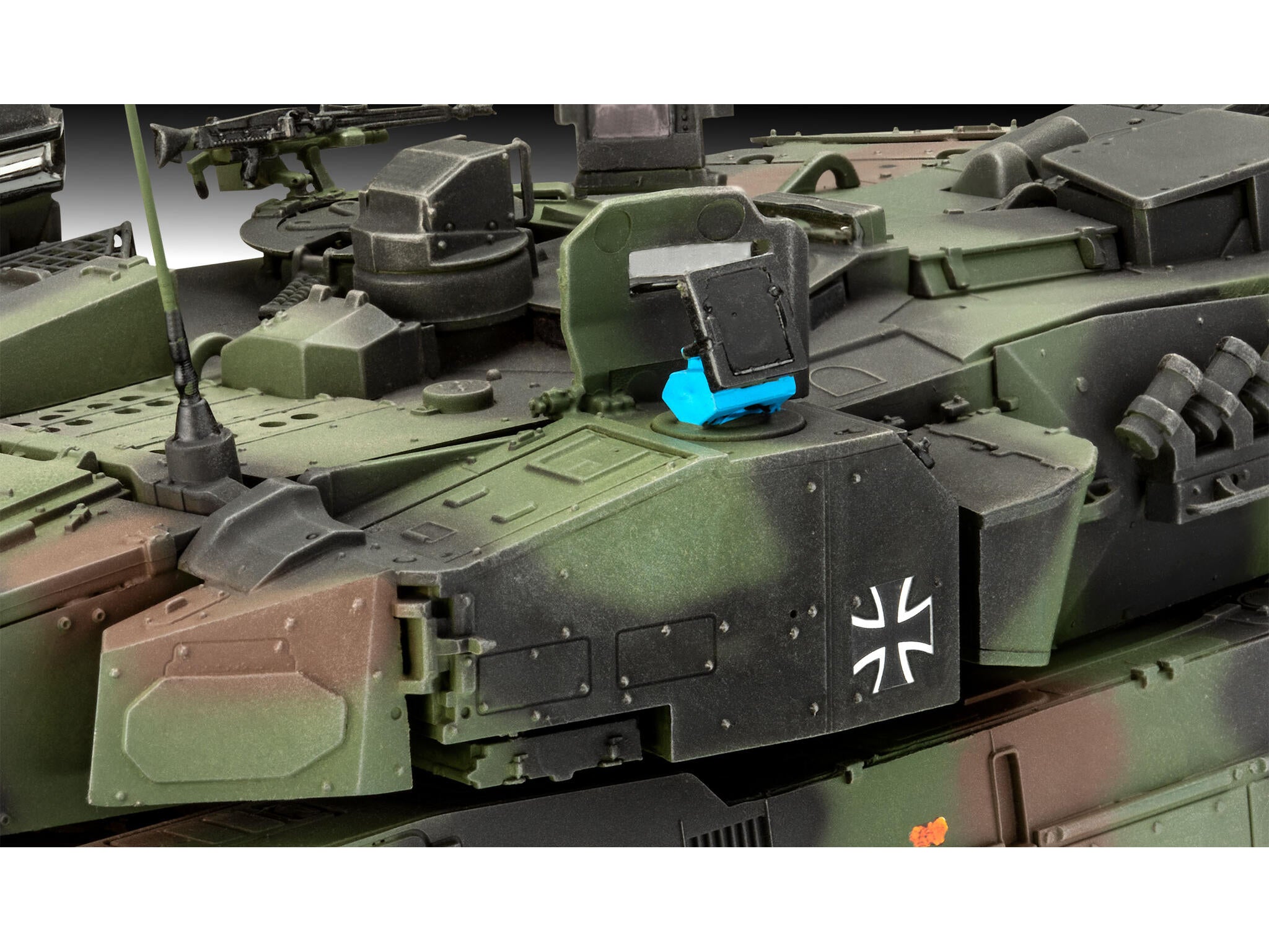 Maquette militaire Revell 63360 Model Set Leopard 2A7A1 avec accessoires de base