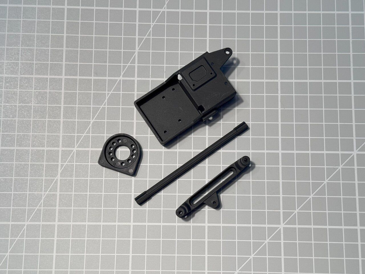 Support moteur/arbre central/amortisseur Ackerman - DF Models 7729