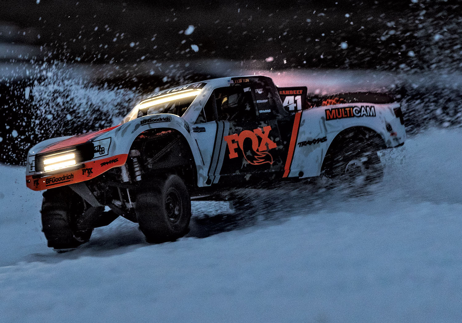 Traxxas UDR Unlimited Desert Racer 4WD avec leds 85086-4
