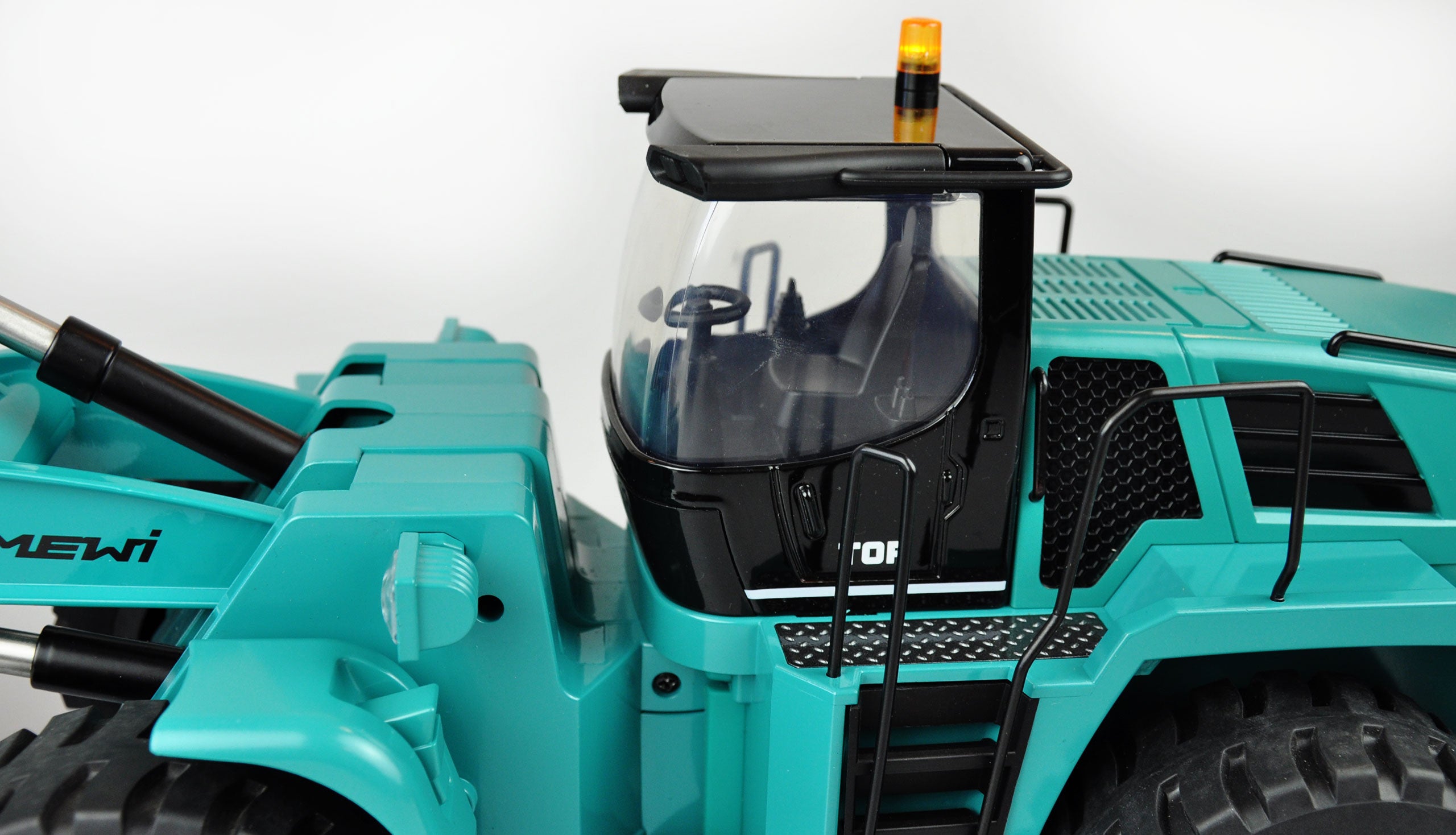 Chargeuse RC en Métal G484E série PETROL" RTR 1/14 - Amewi 22538"