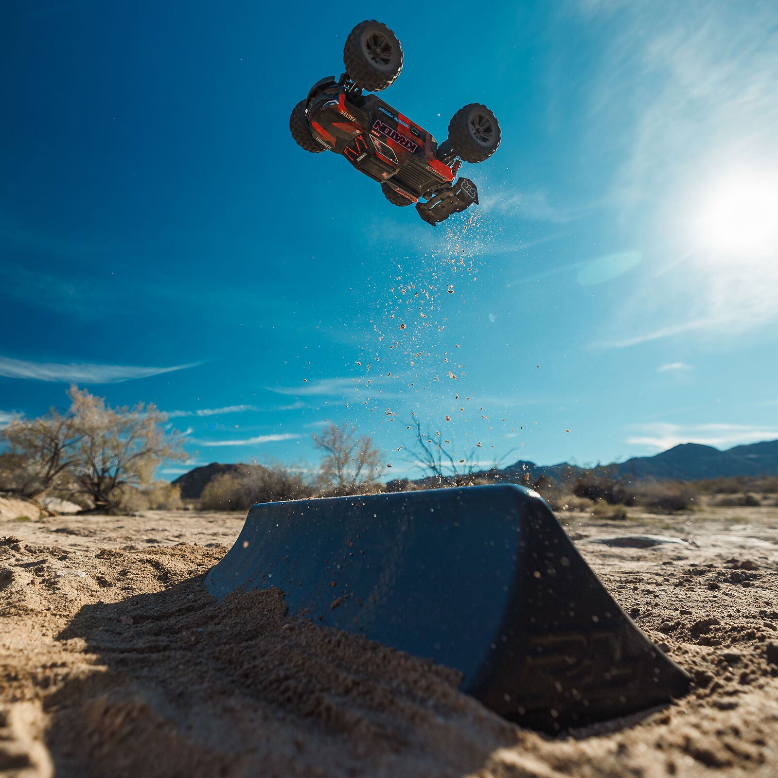 Arrma Mini Kraton 3S BLX 1/16 4x4 Brushless RTR (sans batterie/chargeur) ARA2508T1