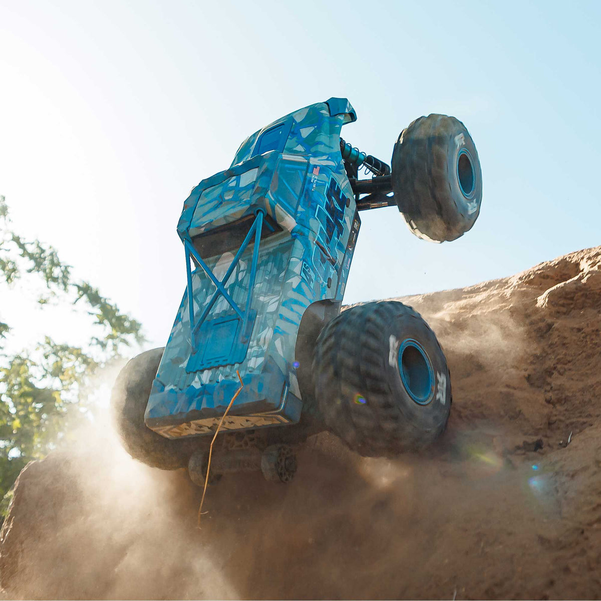 Monster truck RC ARRMA Quake 4S DSC 4x4 RTR 1/8 noir/perle – ARA4437T3 - Breizh Modélisme.