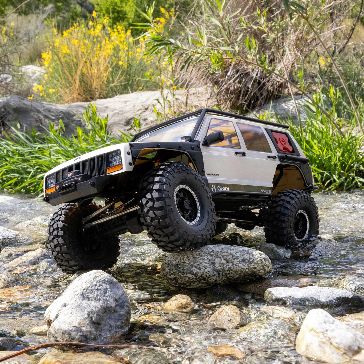 Crawler Axial SCX10 III Jeep Cherokee XJ 1/10 4x4 RTR blanc AXI-2037T2