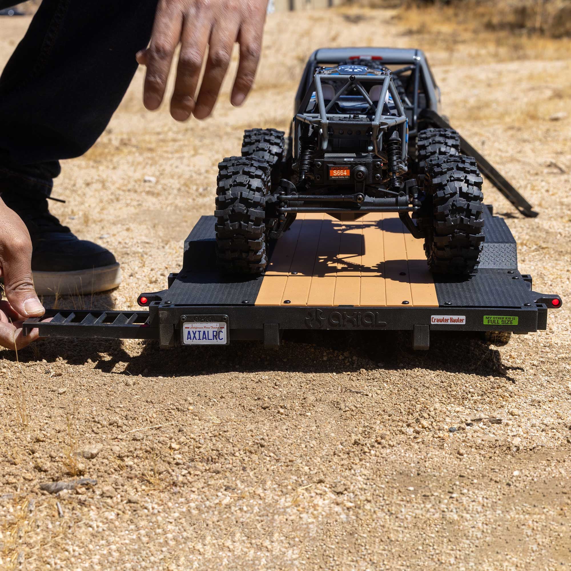 Remorque à plateau Axial 1/10 SCX10 - AXI-3409