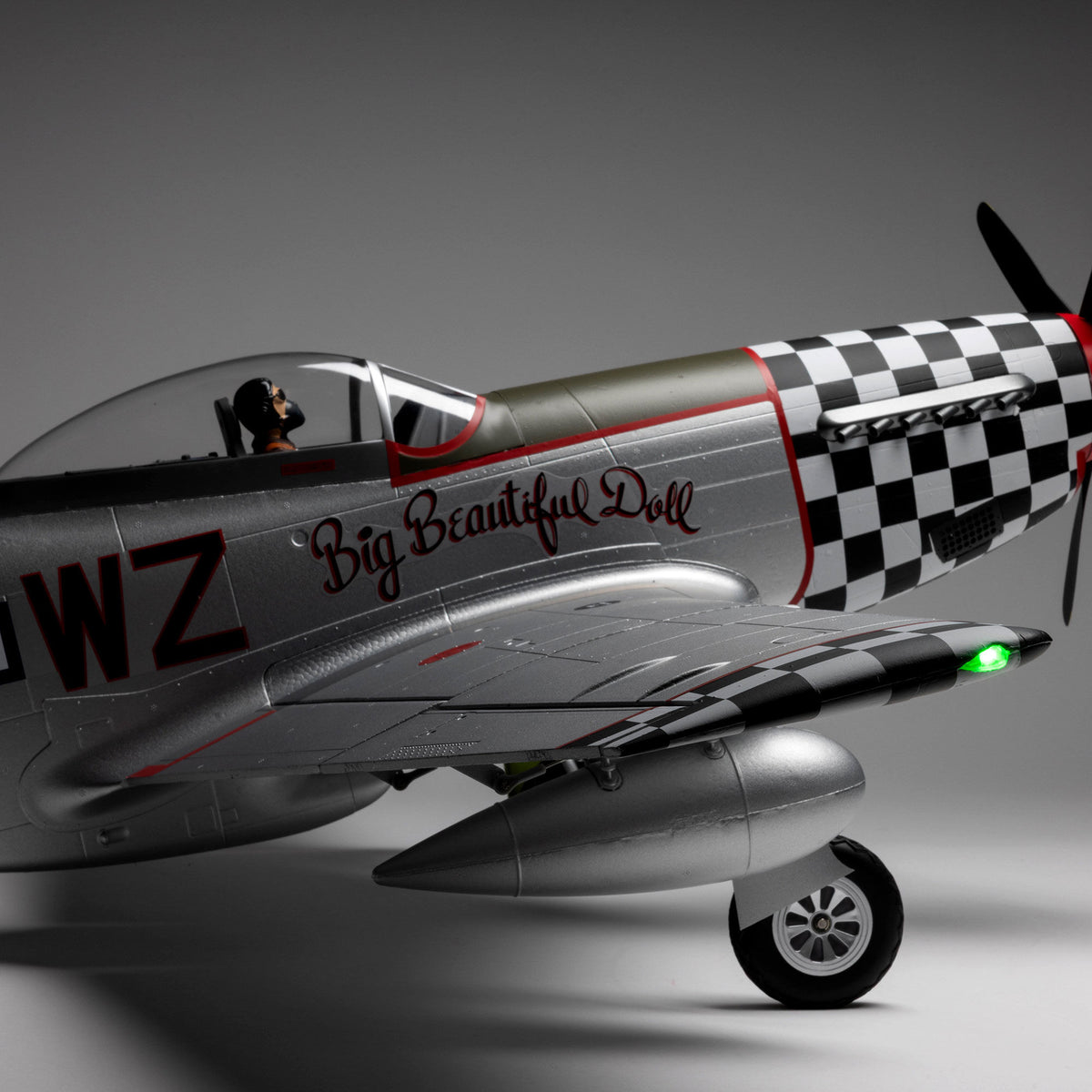 Avion E-flite P-51D Mustang 1,5 m PNP avec AS3X+ et SAFE Select EFL-3360 - Breizh Modélisme.