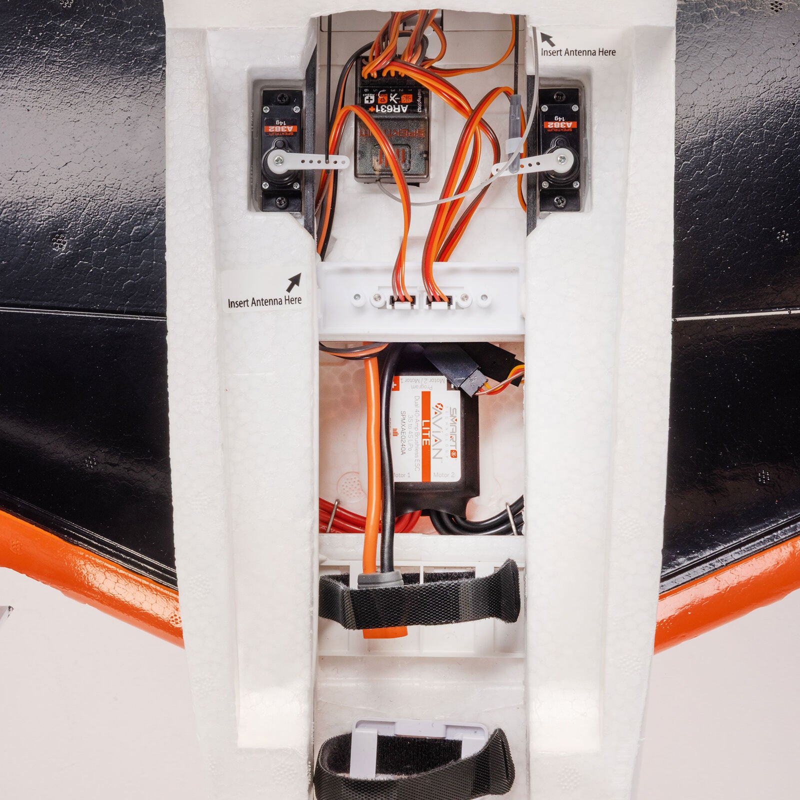 E-Flite Beechcraft D18 RC-45J 1.5m AS3+ SAFE BNF EFL3726