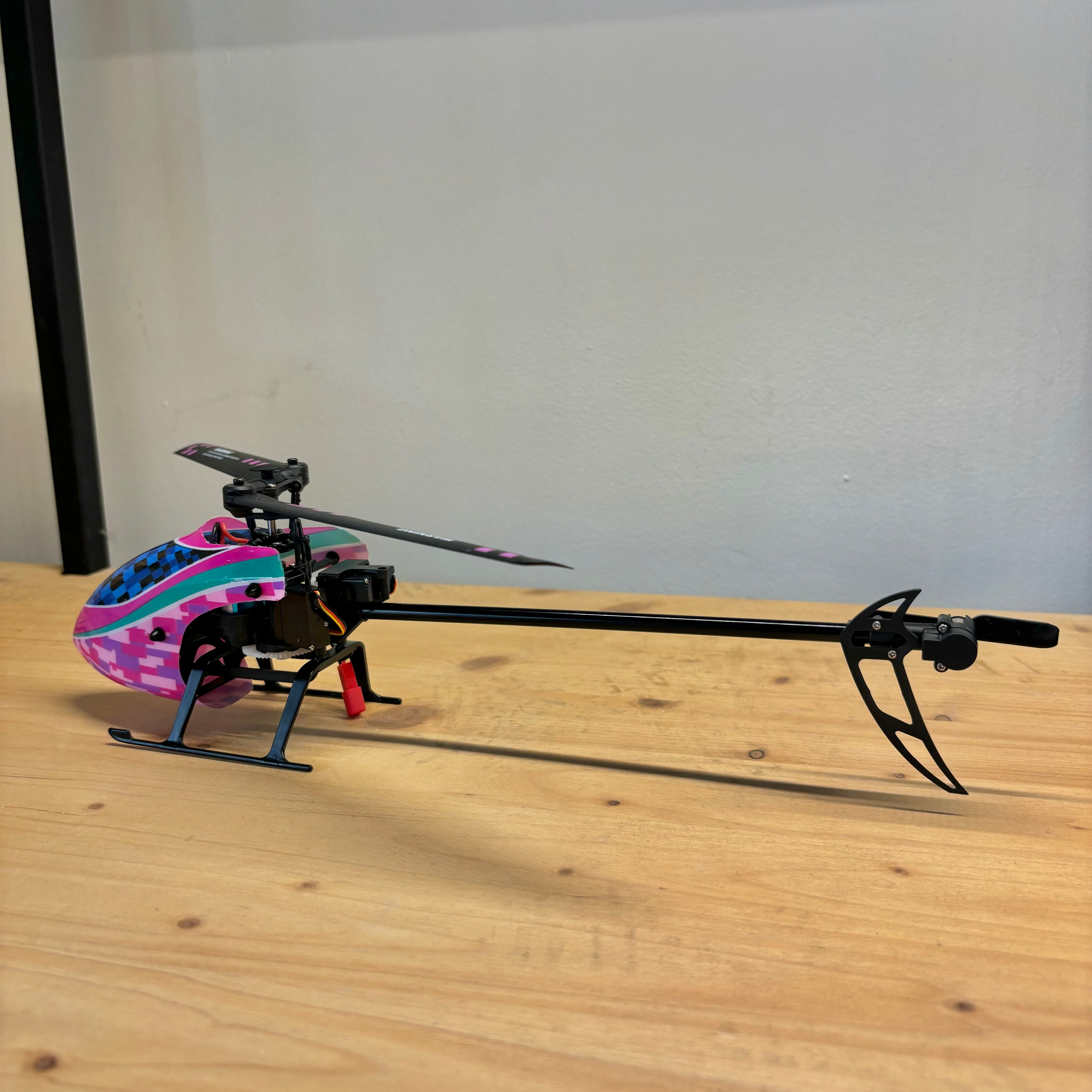 Hélicoptère RC Mono rotor Kootai F03 4 voies Flybarless violet bleu
