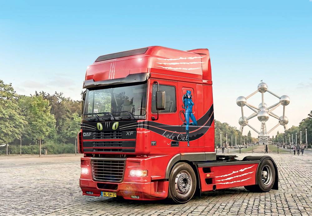 Maquette camion DAF XF 95 Super Space Cab 1/24 - Italeri I93834 - Breizh Modélisme.