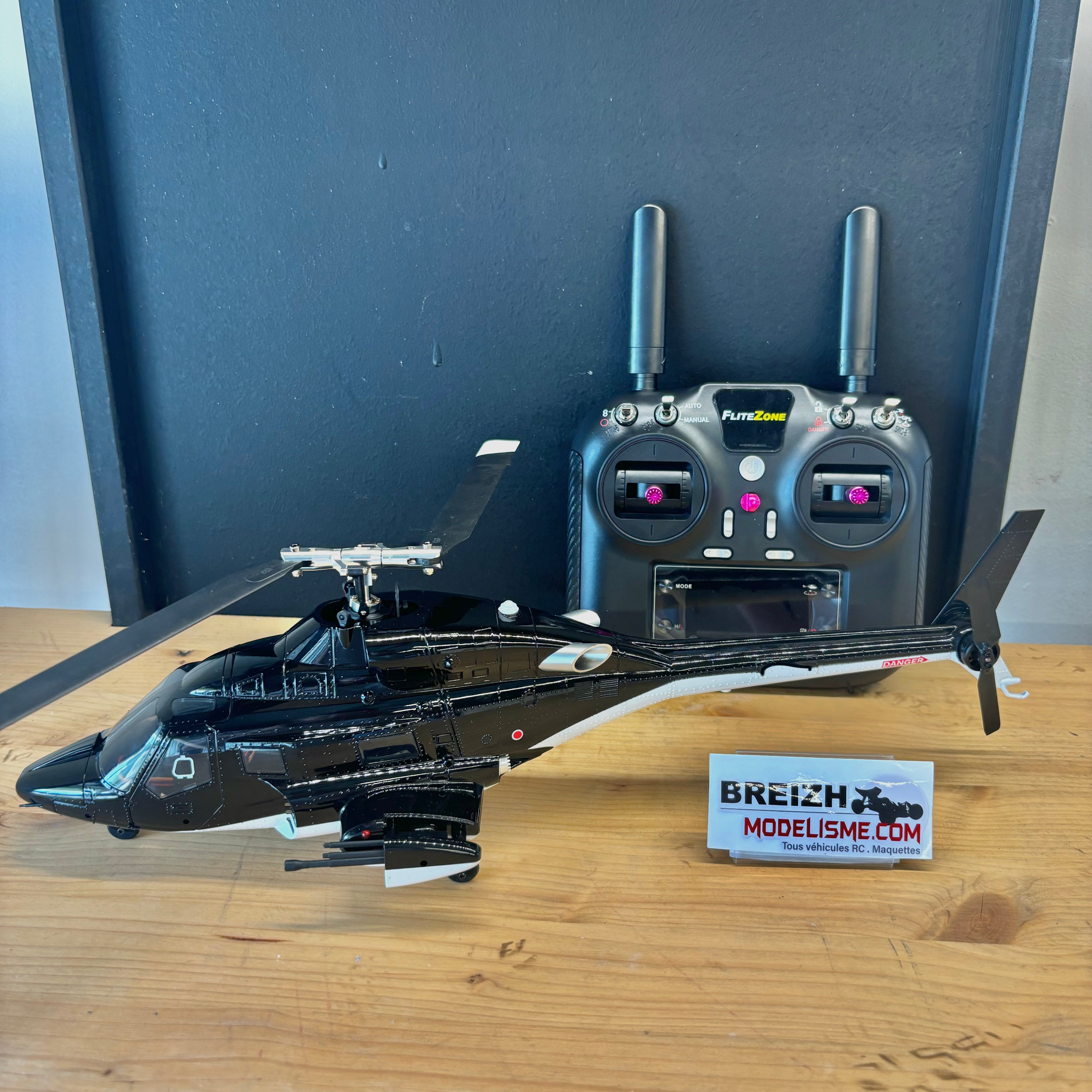 Hélicoptère Bell 222 GPS (Airwolf) RTF - 16500