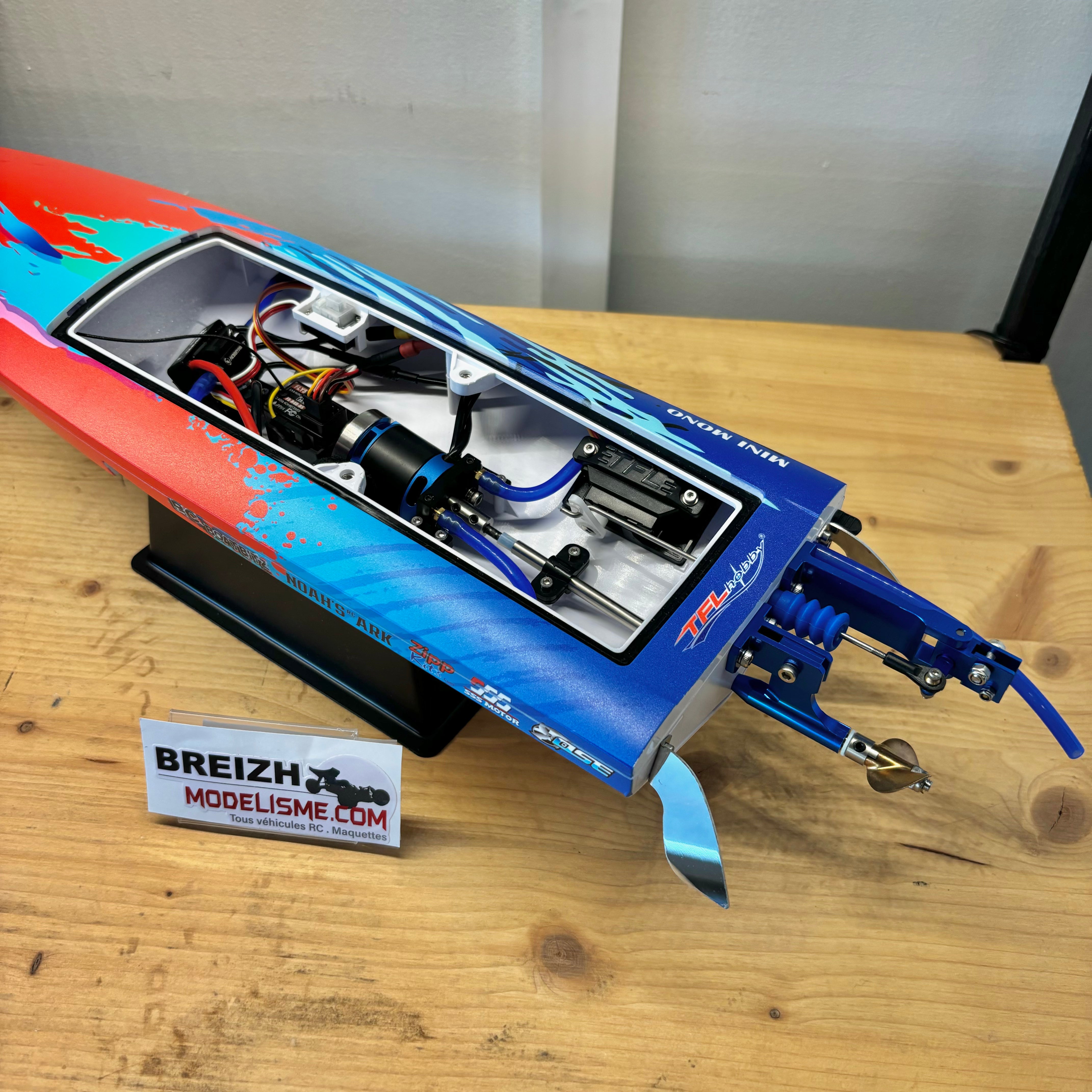 Bateau radiocommandé TFL Hobby 1158 Brushless Explorer Mono RTR - Bleu