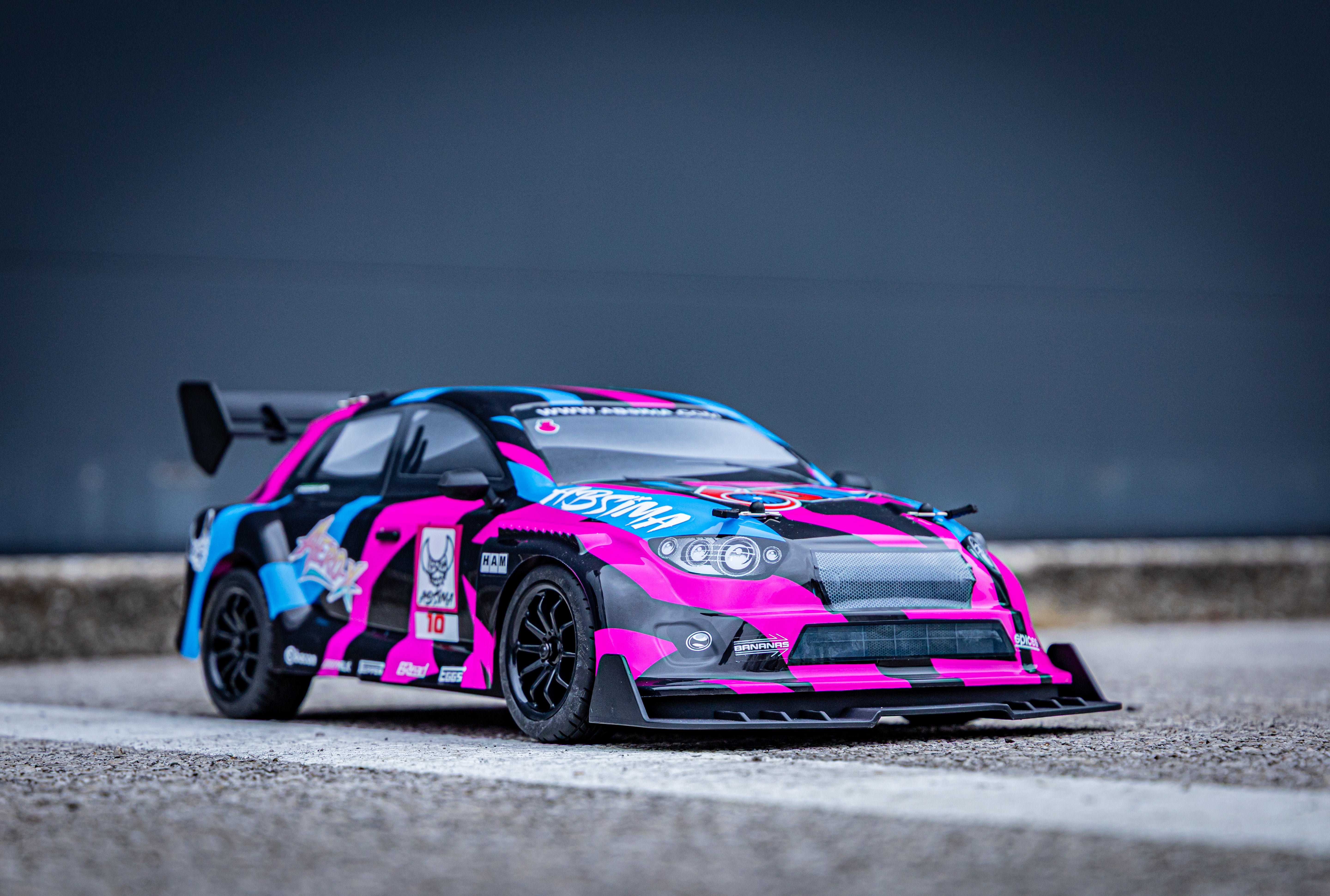 Piste Absima 1/10 "Aéro-X" brushless 4WD RTR 12231 version Pack lipo 2S