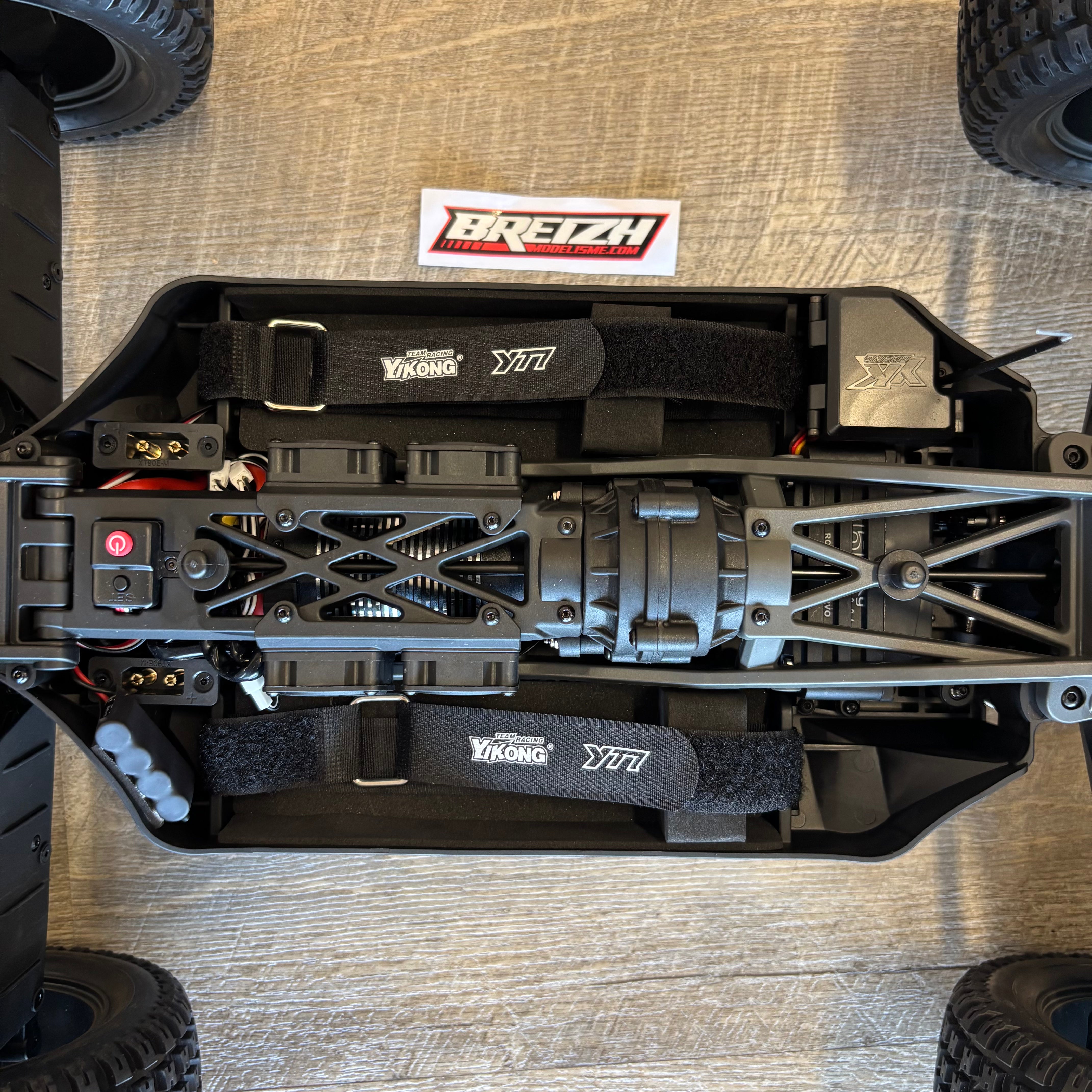 Yikong YT7 SE BATTLEMAN 1/7 Truggy 4WD Brushless Orange