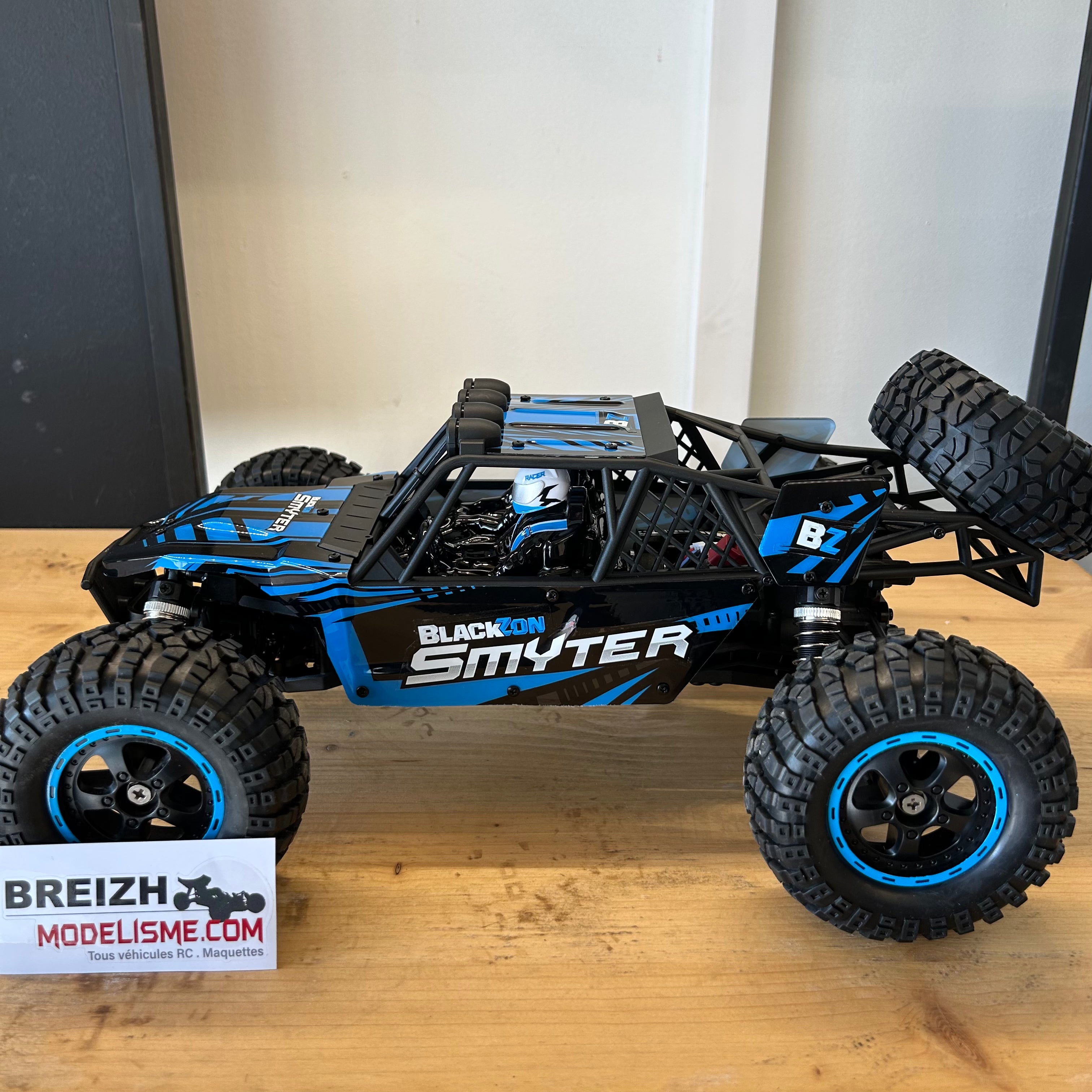Buggy RC Blackzon Smyter DB Bleu XL avec leds 540115