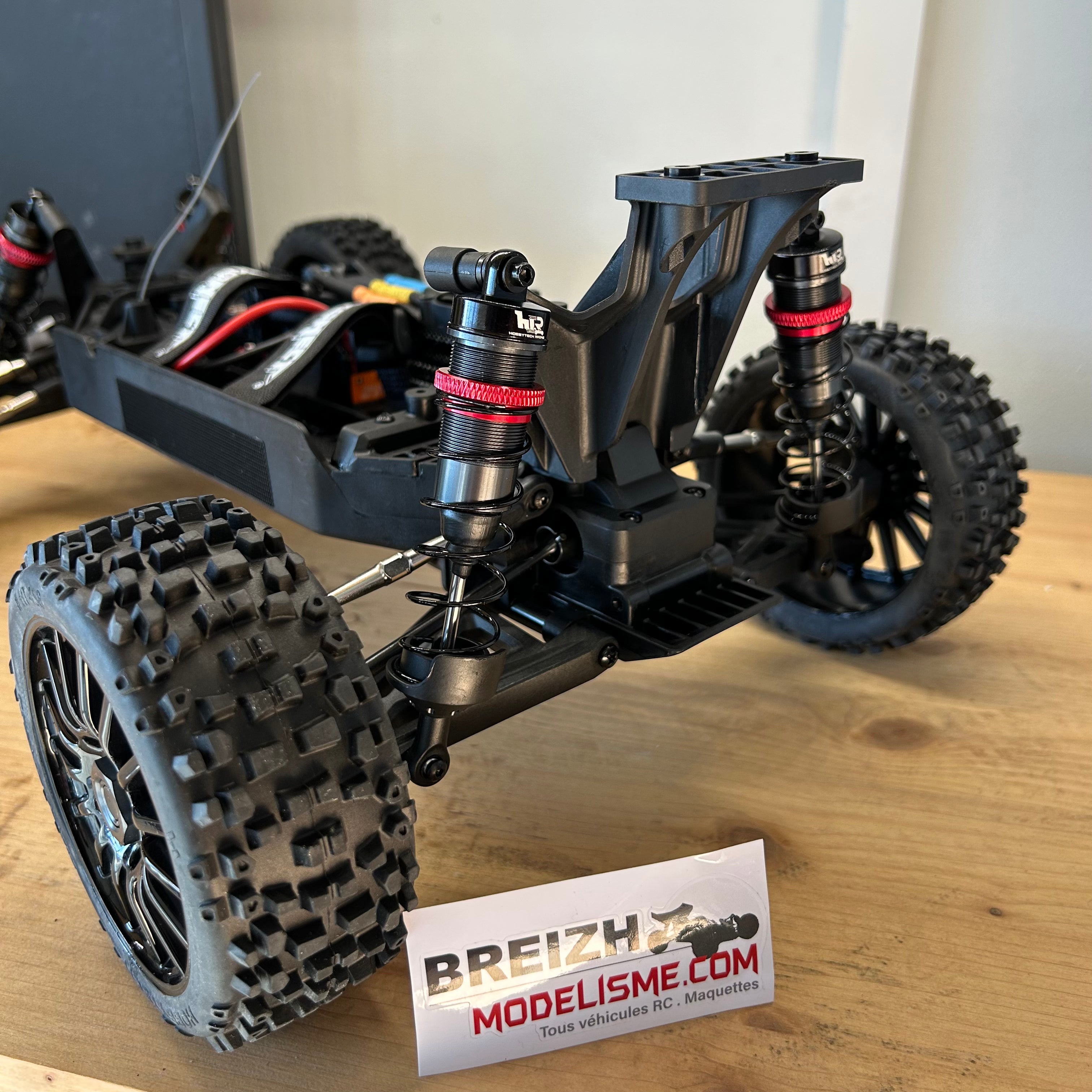 Rogue Buggy 2.0 1/8 Brushless verte version PACK 3S