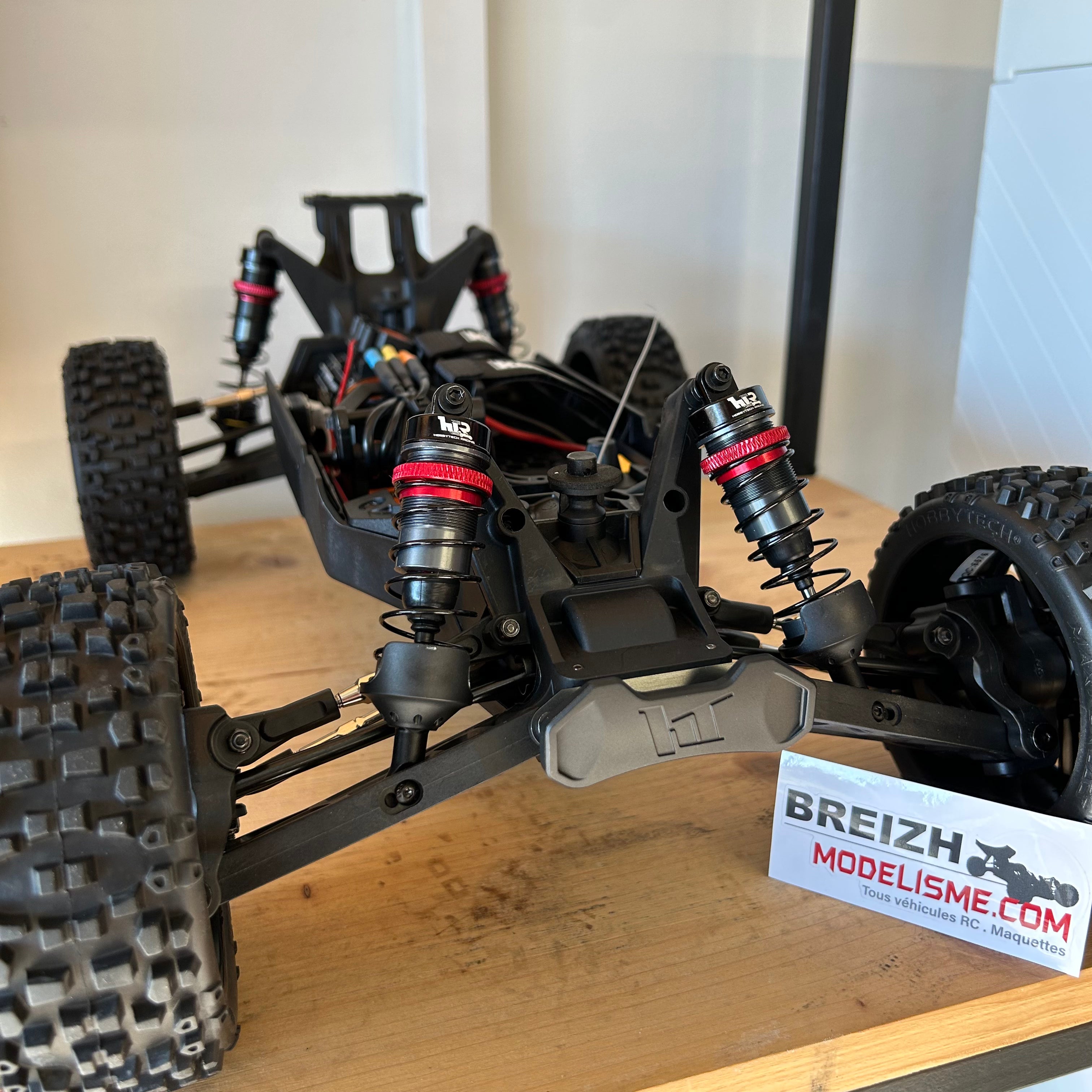 Rogue Buggy 2.0 1/8 Brushless Orange version PACK