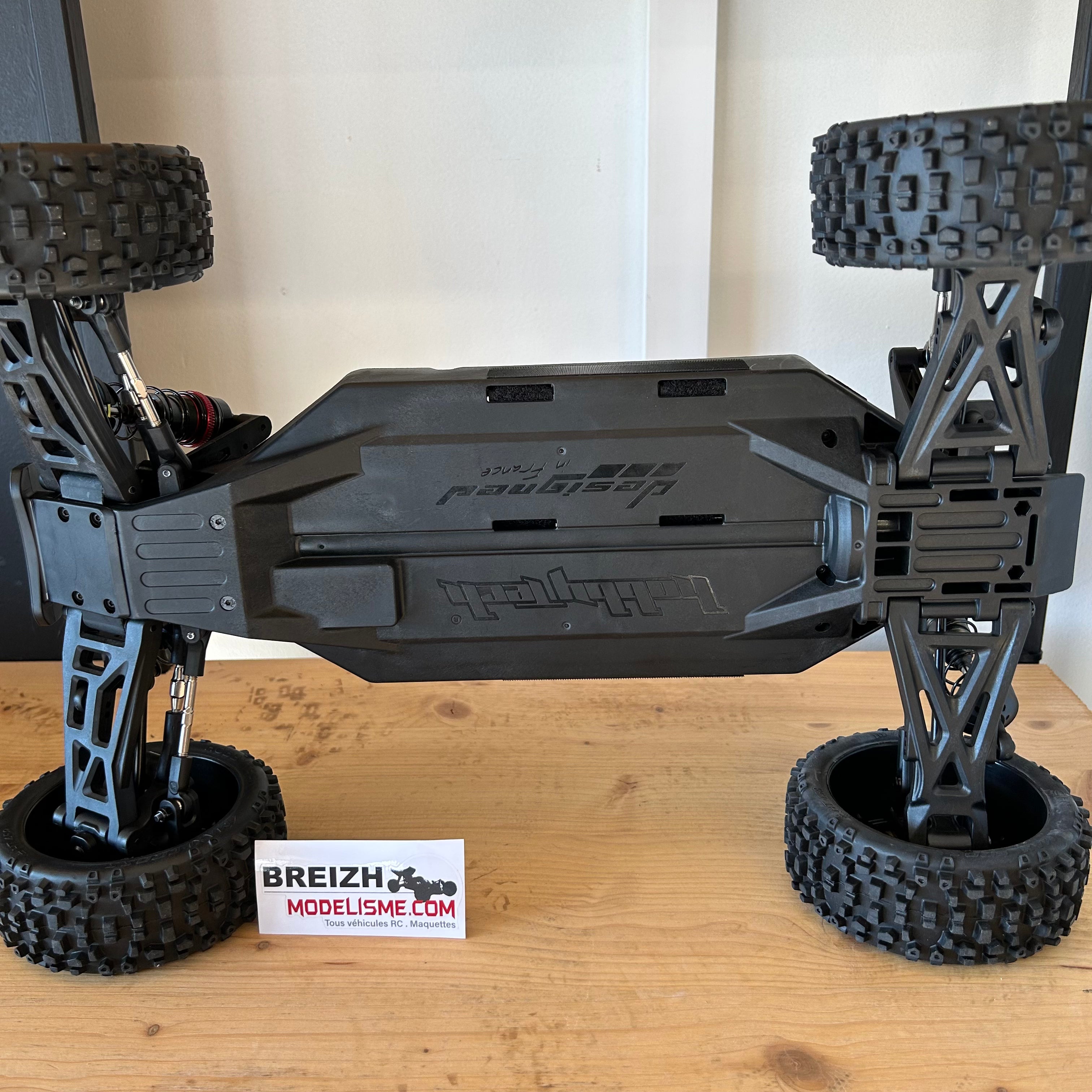 Rogue Buggy 2.0 1/8 Brushless Orange version PACK