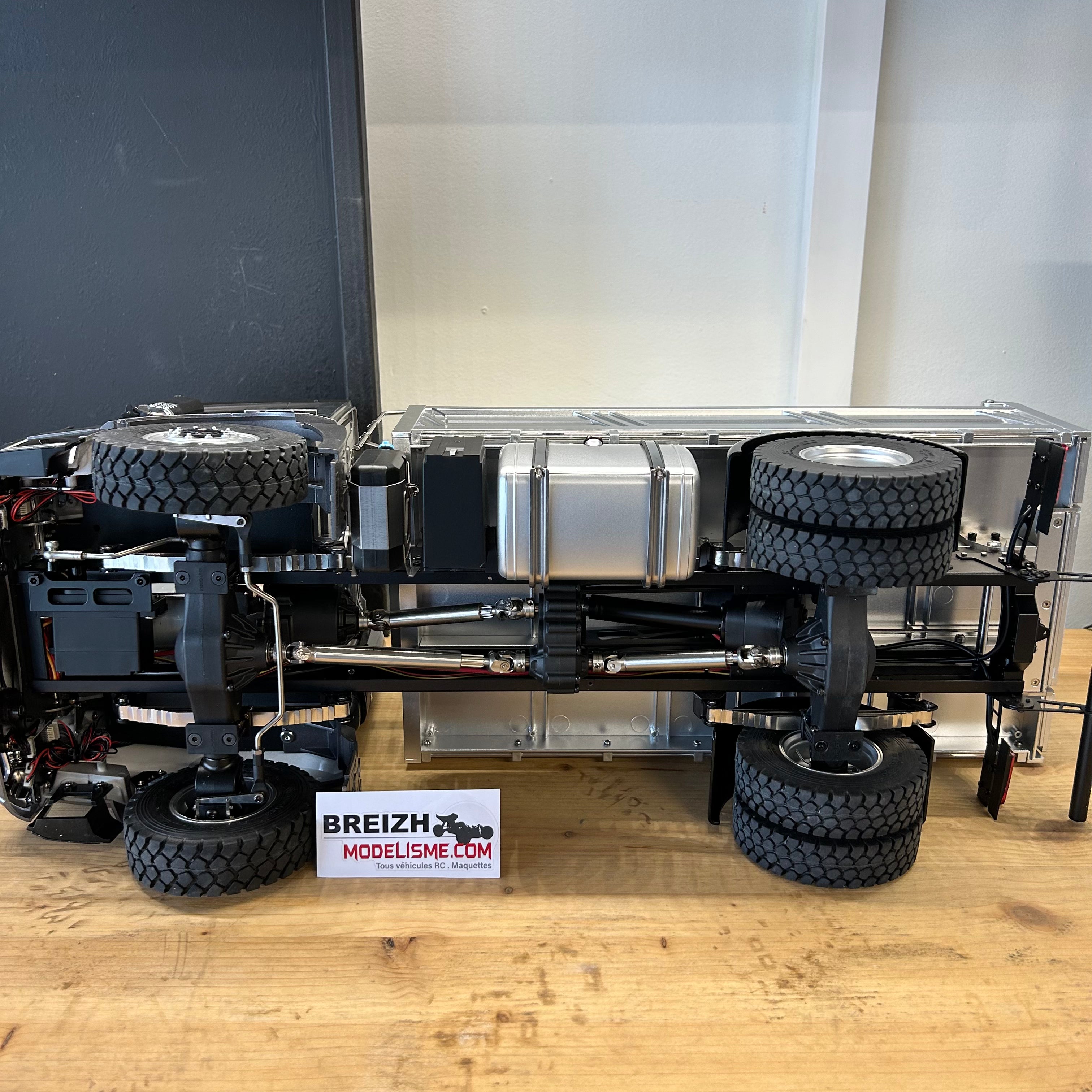 FM Electrics Camion à benne en métal 4x4 Kabolite K5701 gris 1:14