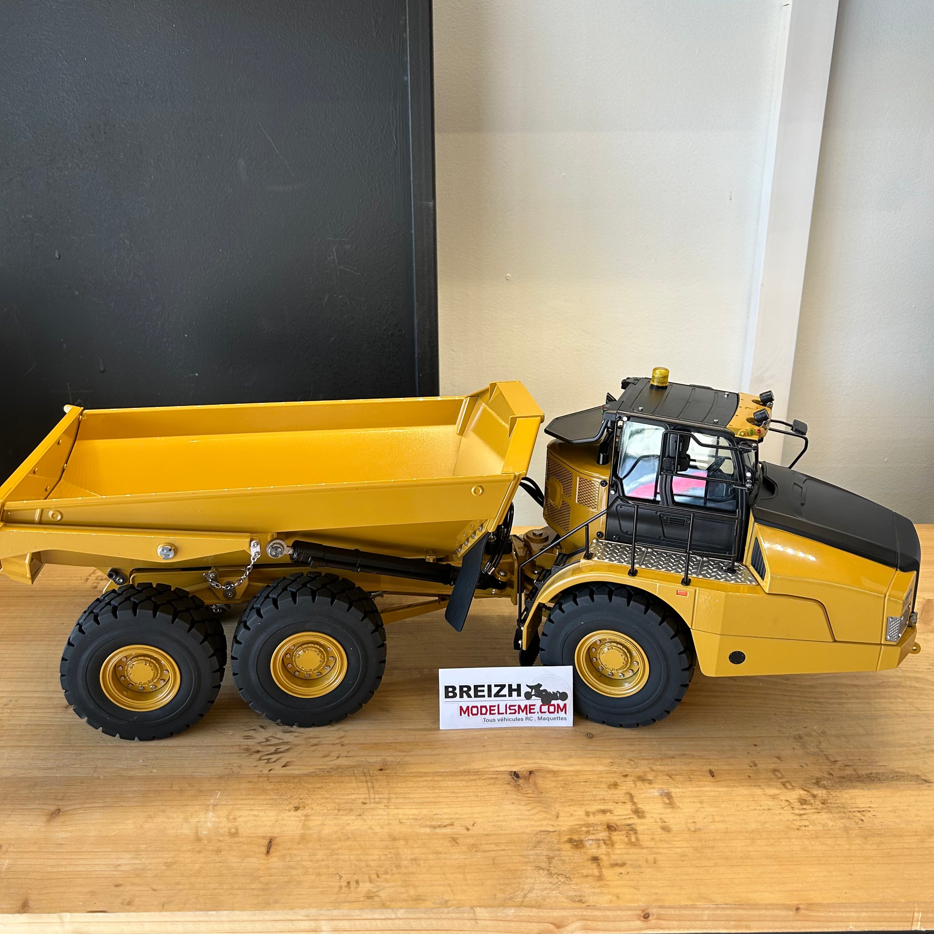 Camion de chantier Hydraulique Huina KABOLITE K960 (Modèle 2025)