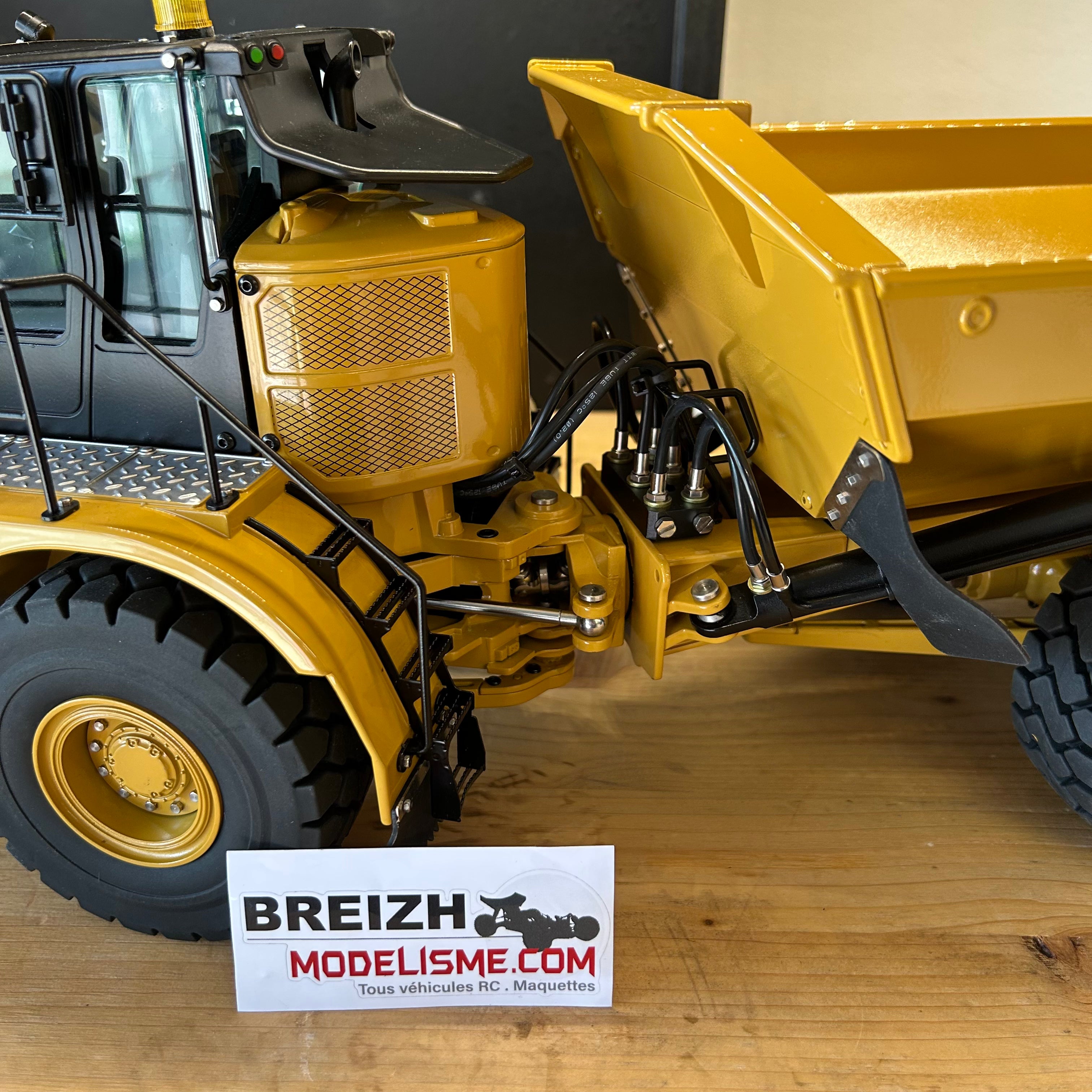 Camion de chantier Hydraulique Huina KABOLITE K960 (Modèle 2025)
