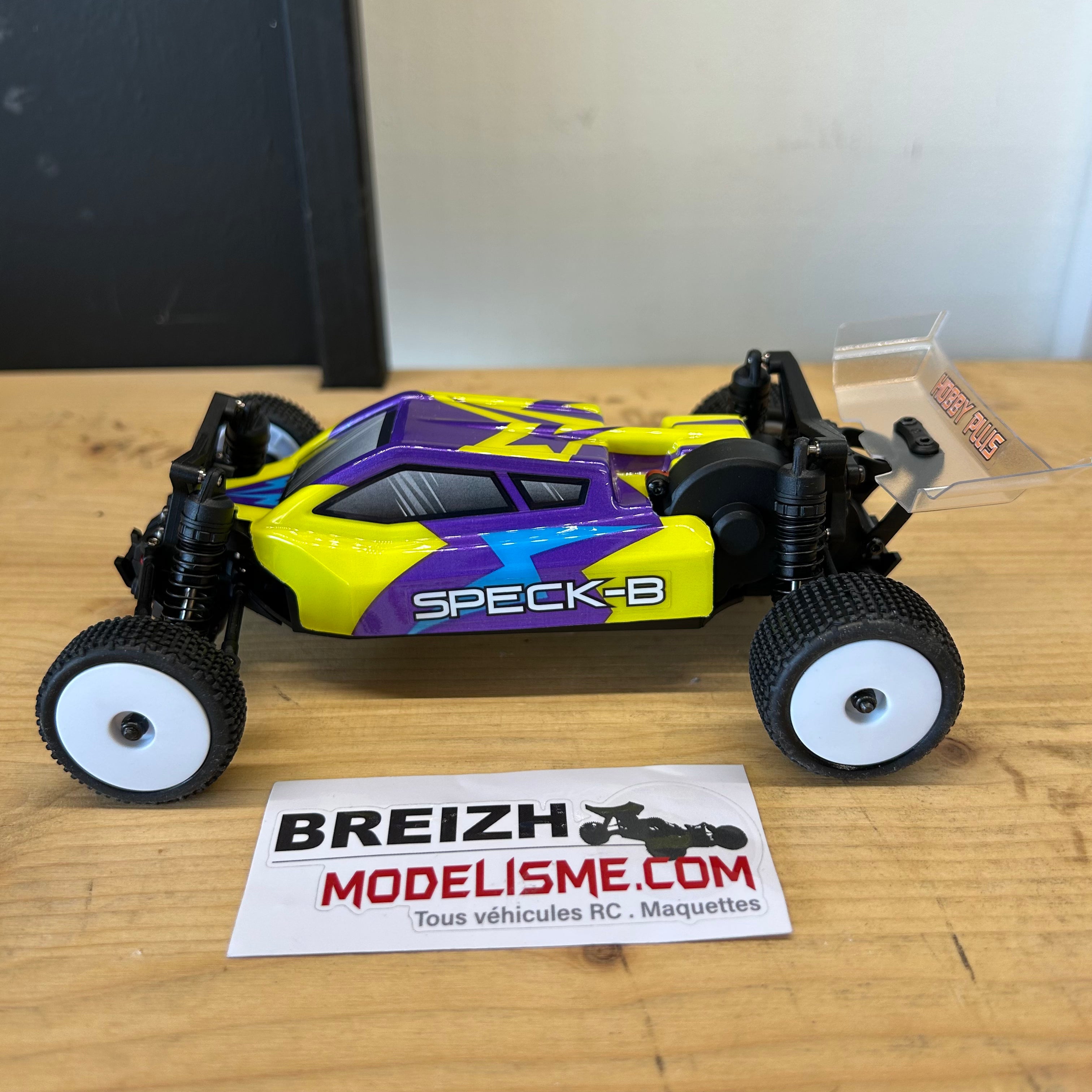 Buggy 1/24 Hobby Plus Speck B brushless jaune