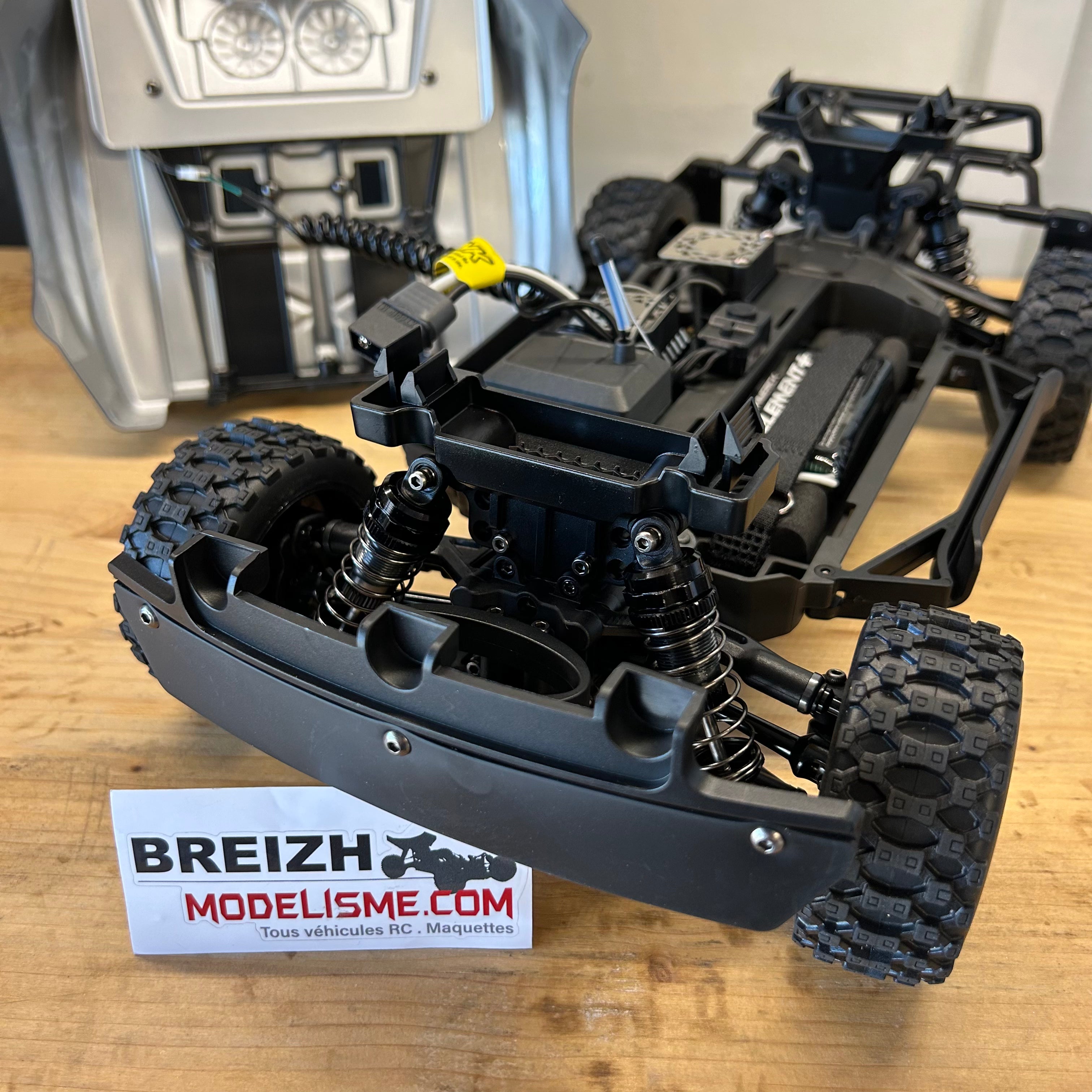 Short course 2S 38km/h Maverick QByte SC Flux 1/12 Brushless RTR 4WD bleu MV151200