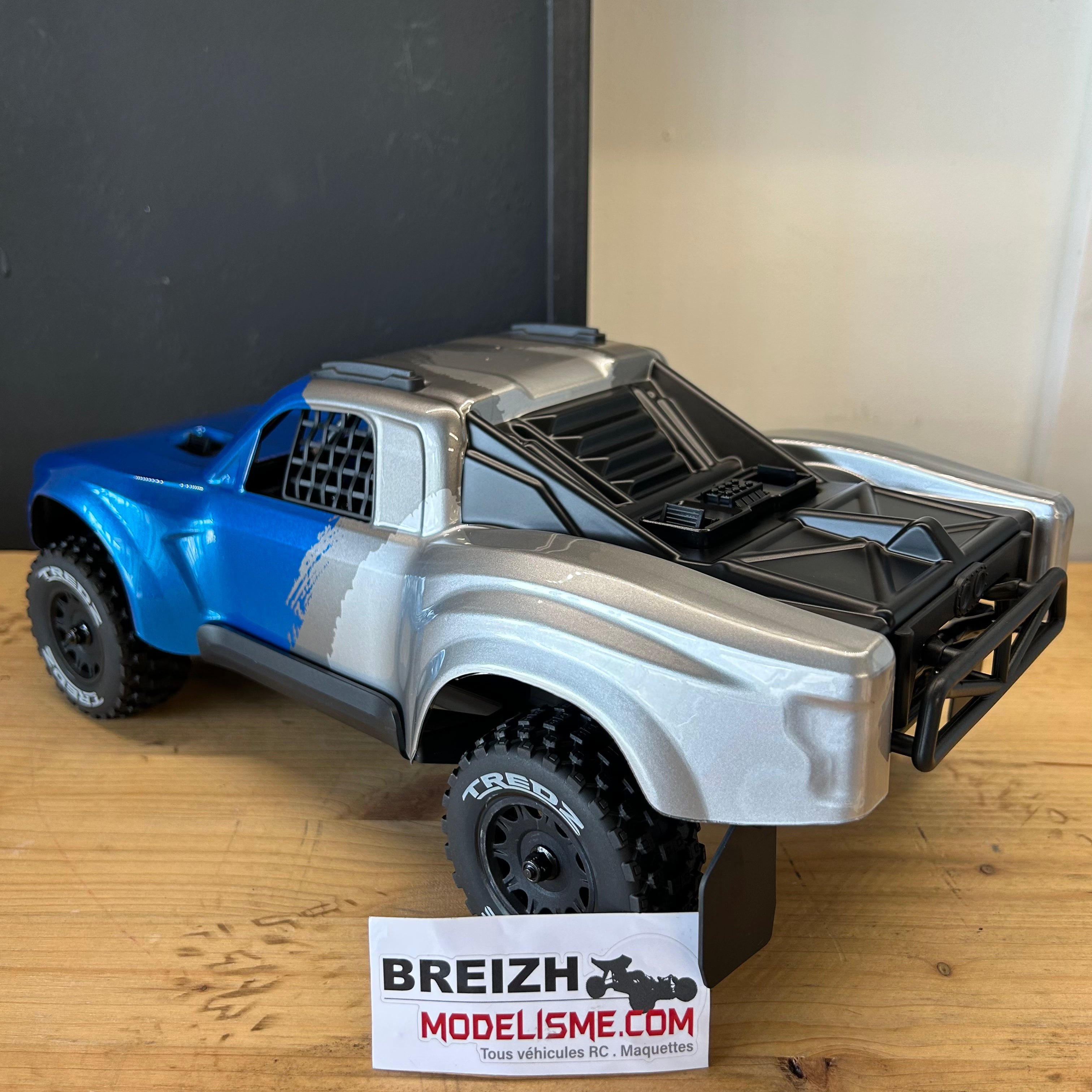 Short course 2S 38km/h Maverick QByte SC Flux 1/12 Brushless RTR 4WD bleu MV151200