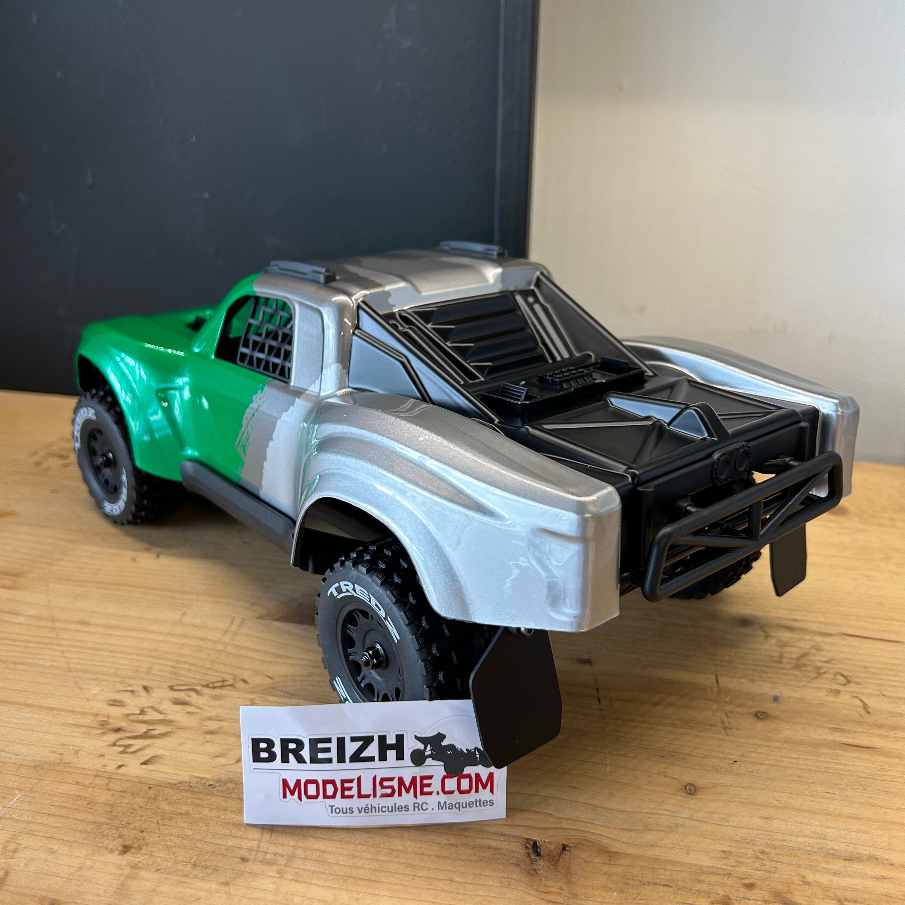 Short course 2S 38km/h Maverick QByte SC Flux 1/12 Brushless RTR 4WD vert MV151202