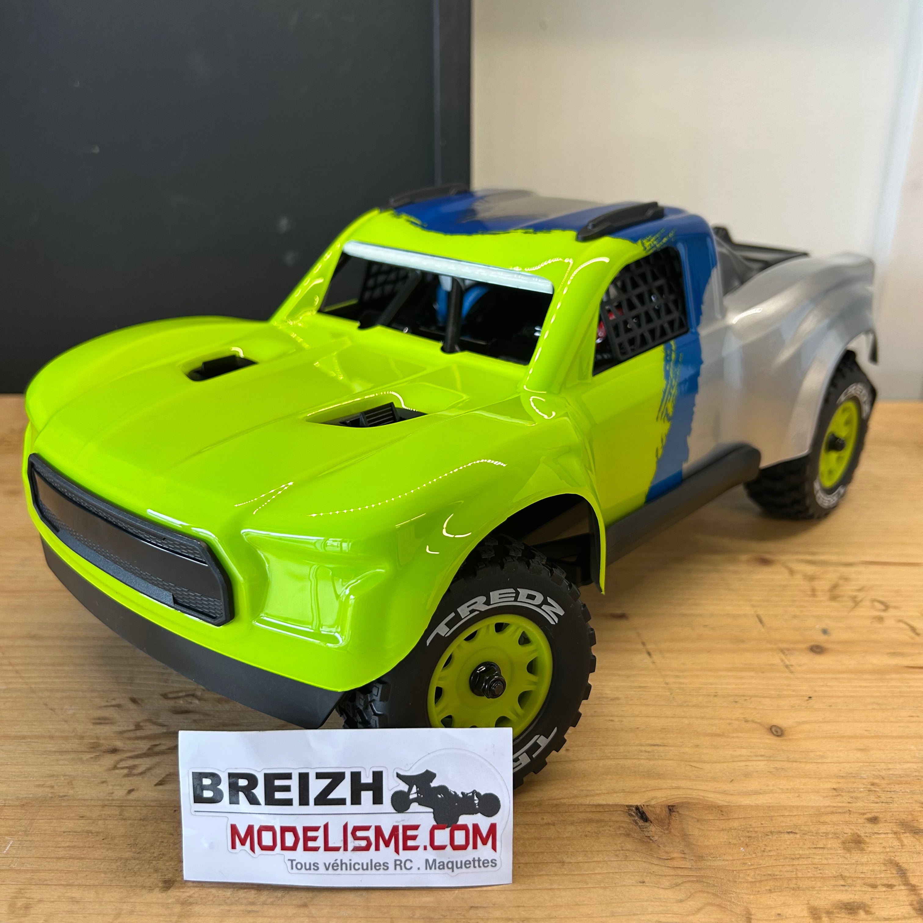 Short course 3S 80km/h 1/12 Maverick QByte SC Flux PRO Brushless RTR 4WD fluo MV151203