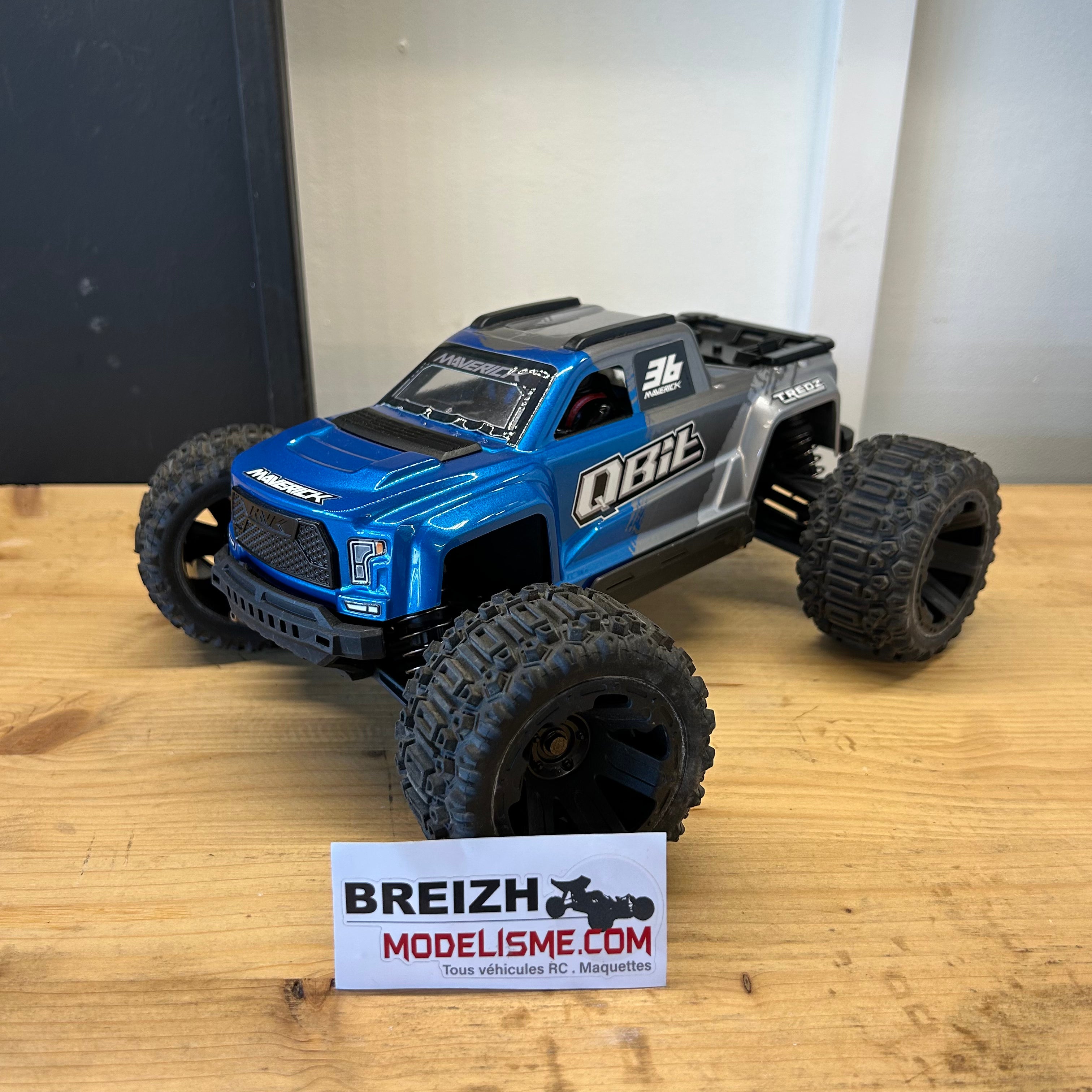 Maverick 151001 QBIT Monster truck 1/16 version brushless 60km/h