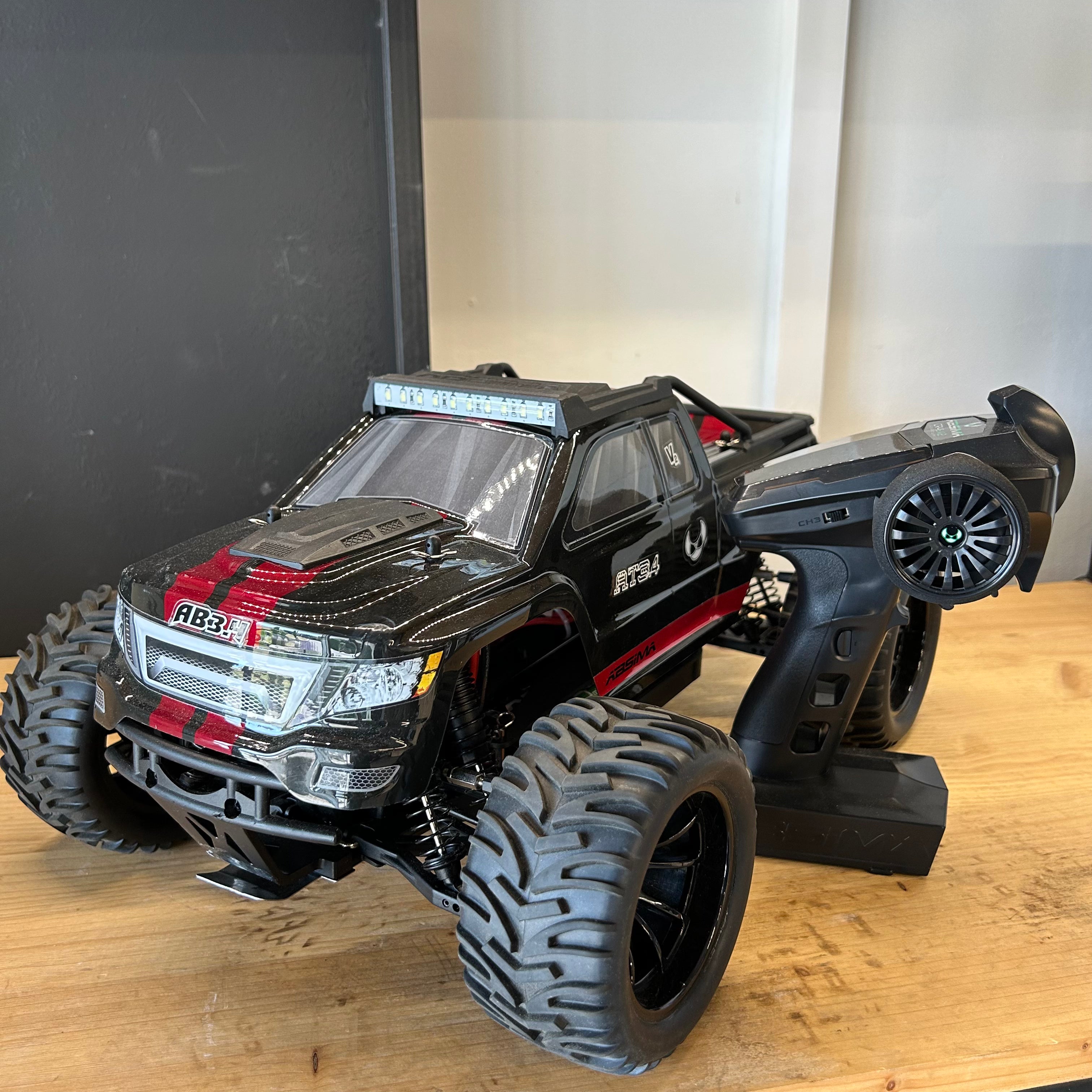 Occasion Absima Monster Truck AMT3.4 V2 Brushed 4WD RTR