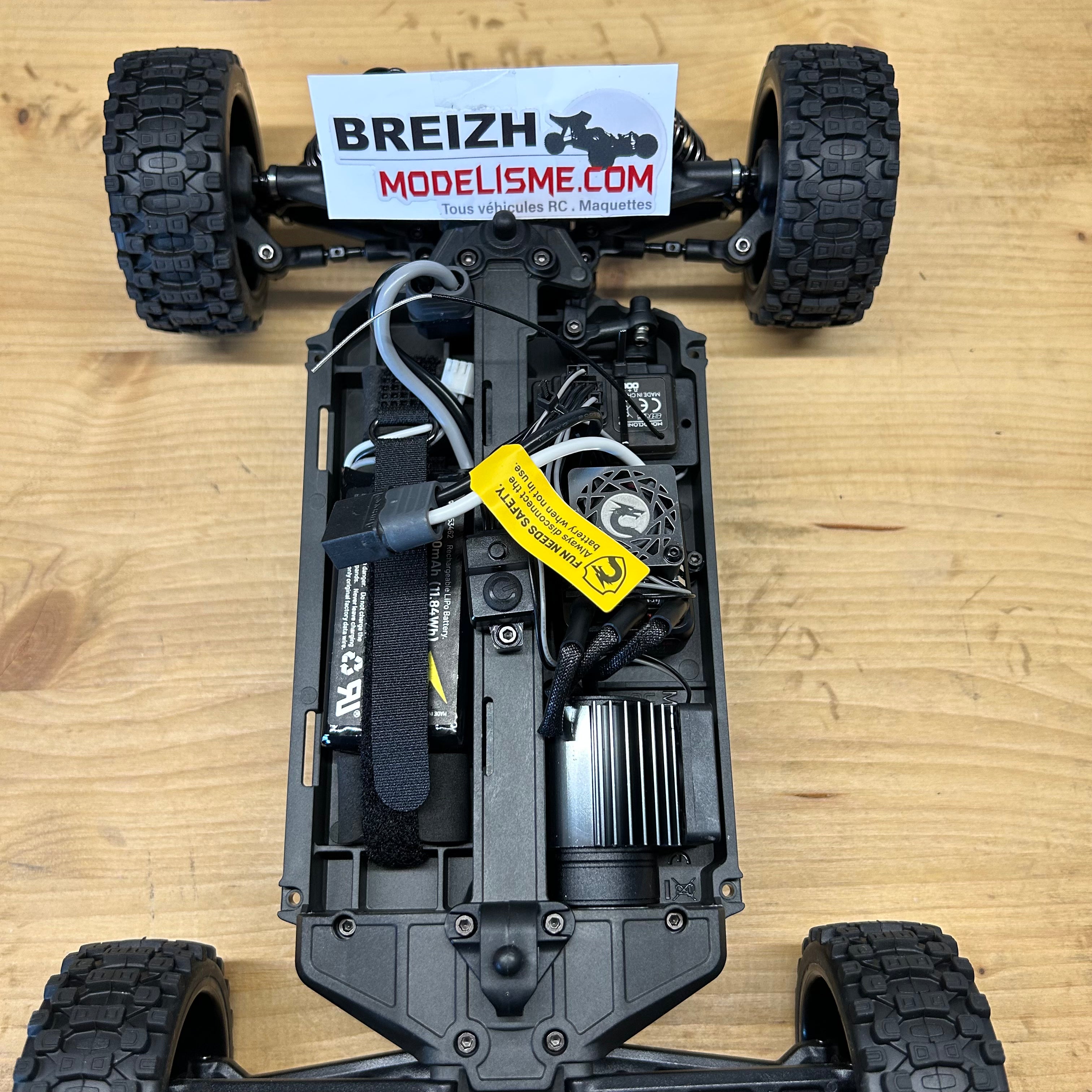 Buggy UDI RC Gleam 1/12 Brushless 55km/h RTR 4WD UD1204 fushia