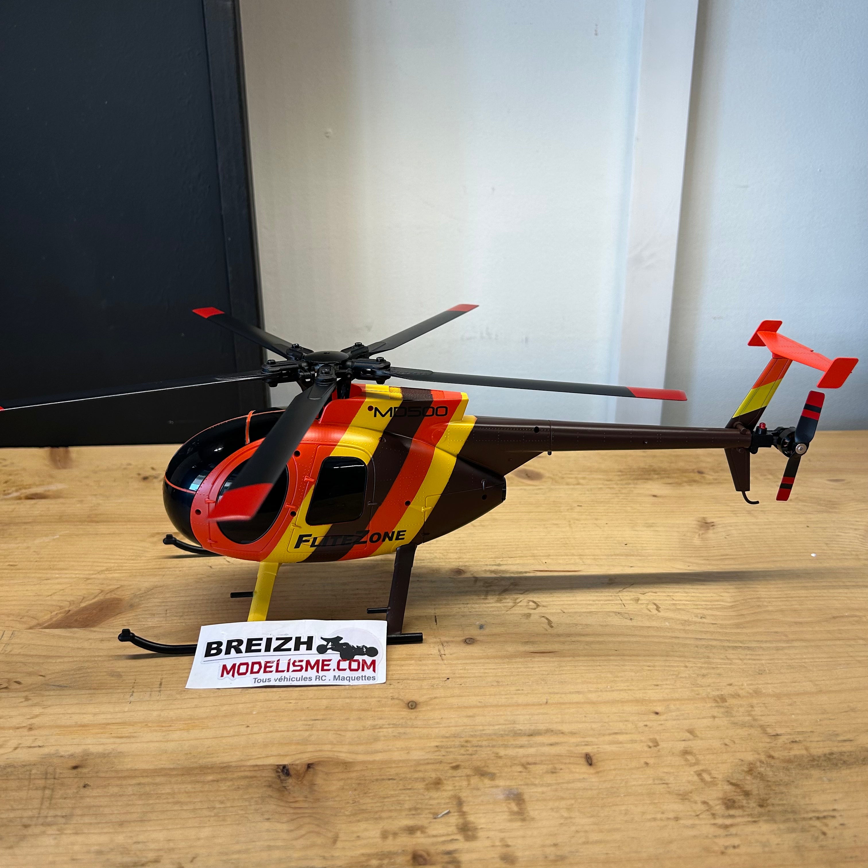 Hélicoptère Hughes MD500E brushless (Hawaii) RTF - 15960