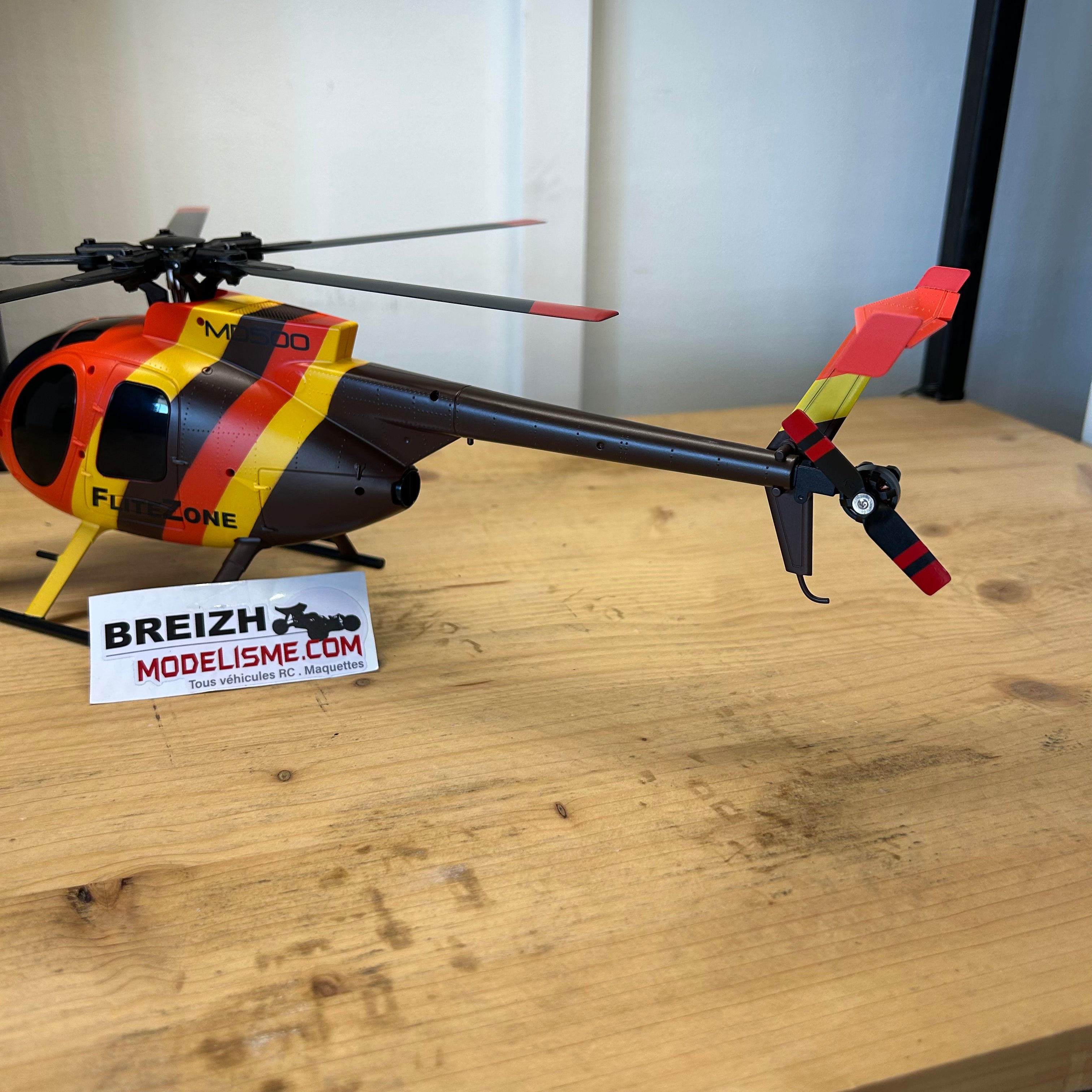 Hélicoptère Hughes MD500E brushless (Hawaii) RTF - 15960