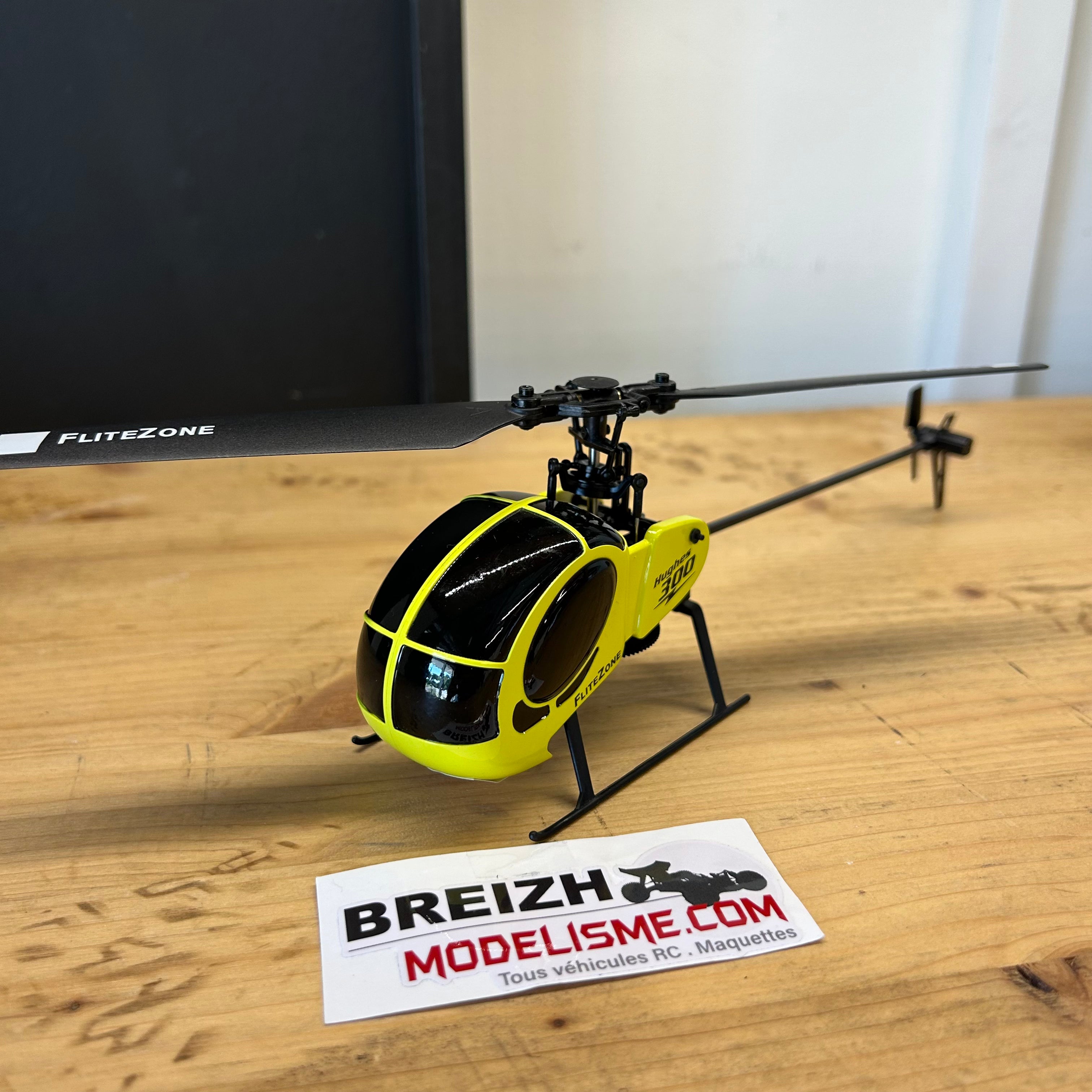 Hélicoptère RC mono pale Hughes 300 RTF jaune 15491