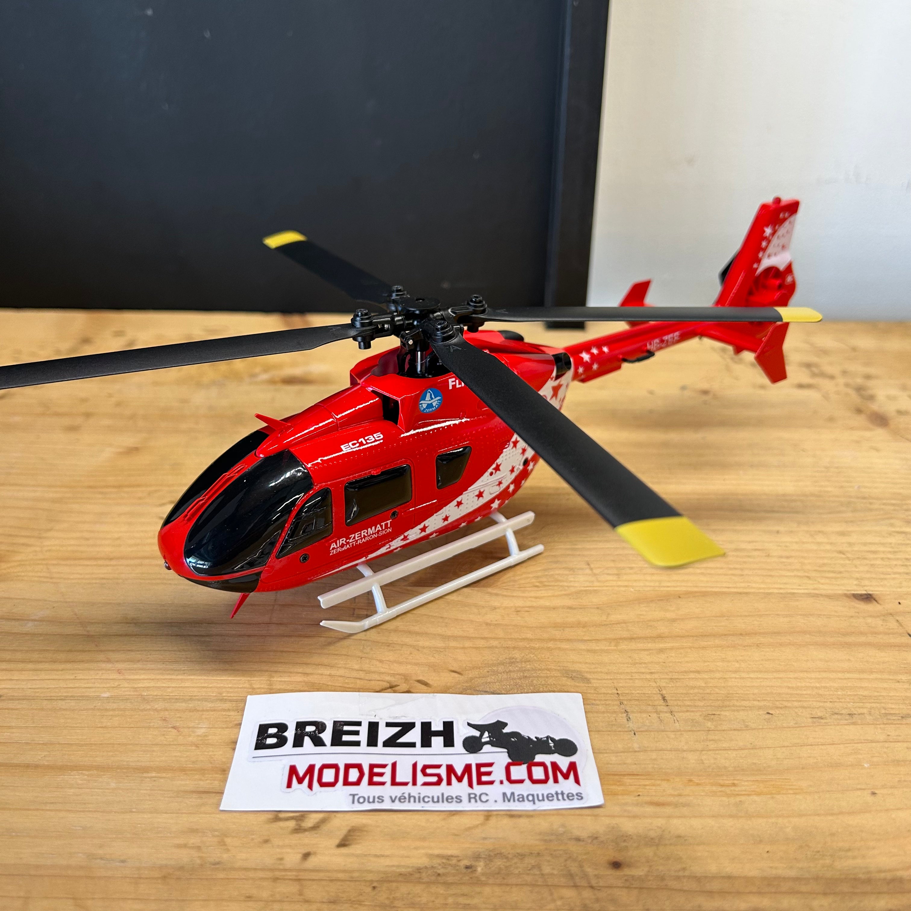 Hélicoptère radiocommandée EC135 (Air Zermatt) RTF 15640