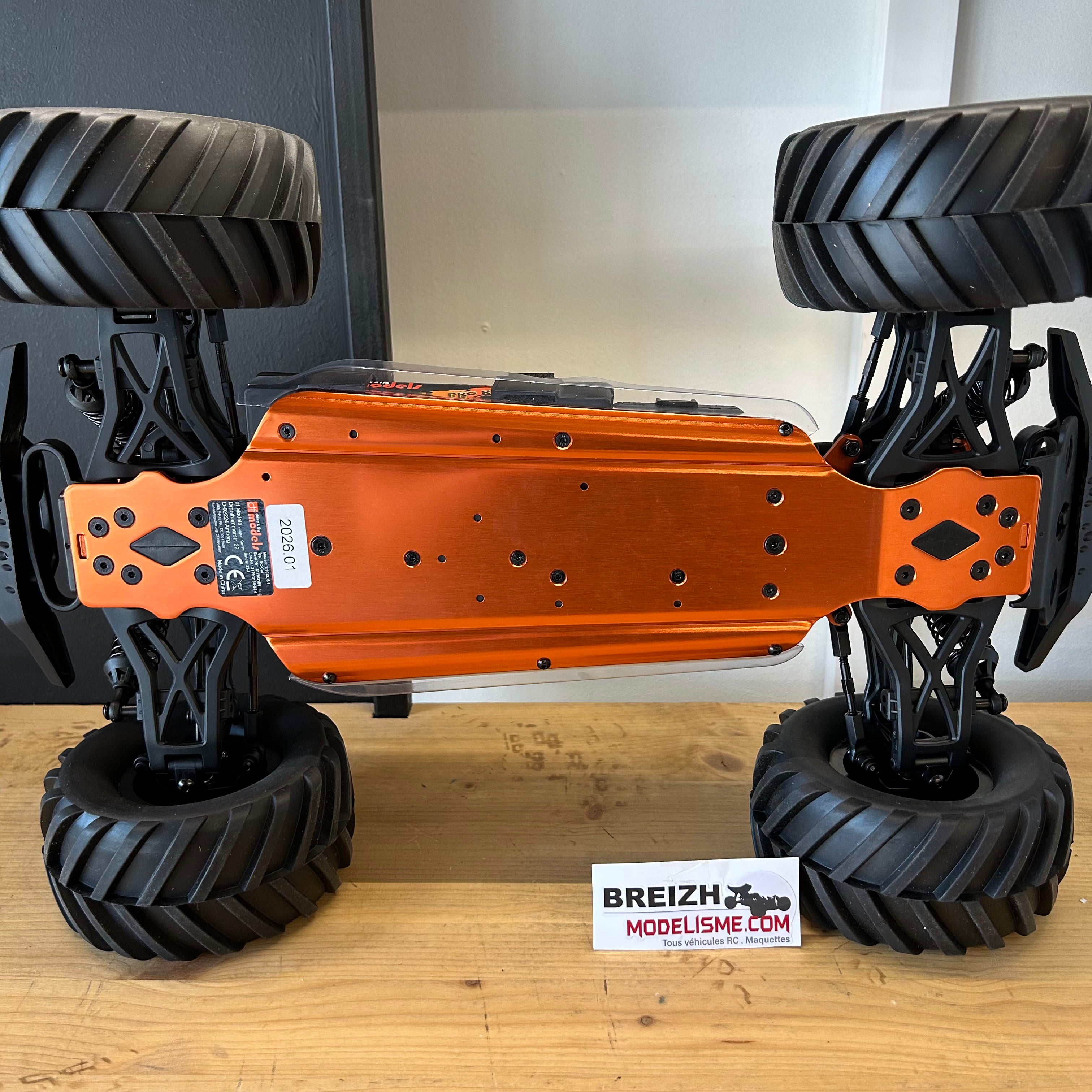Monster truck BigStrike DF Models 1/10 RTR ados + 12 ans
