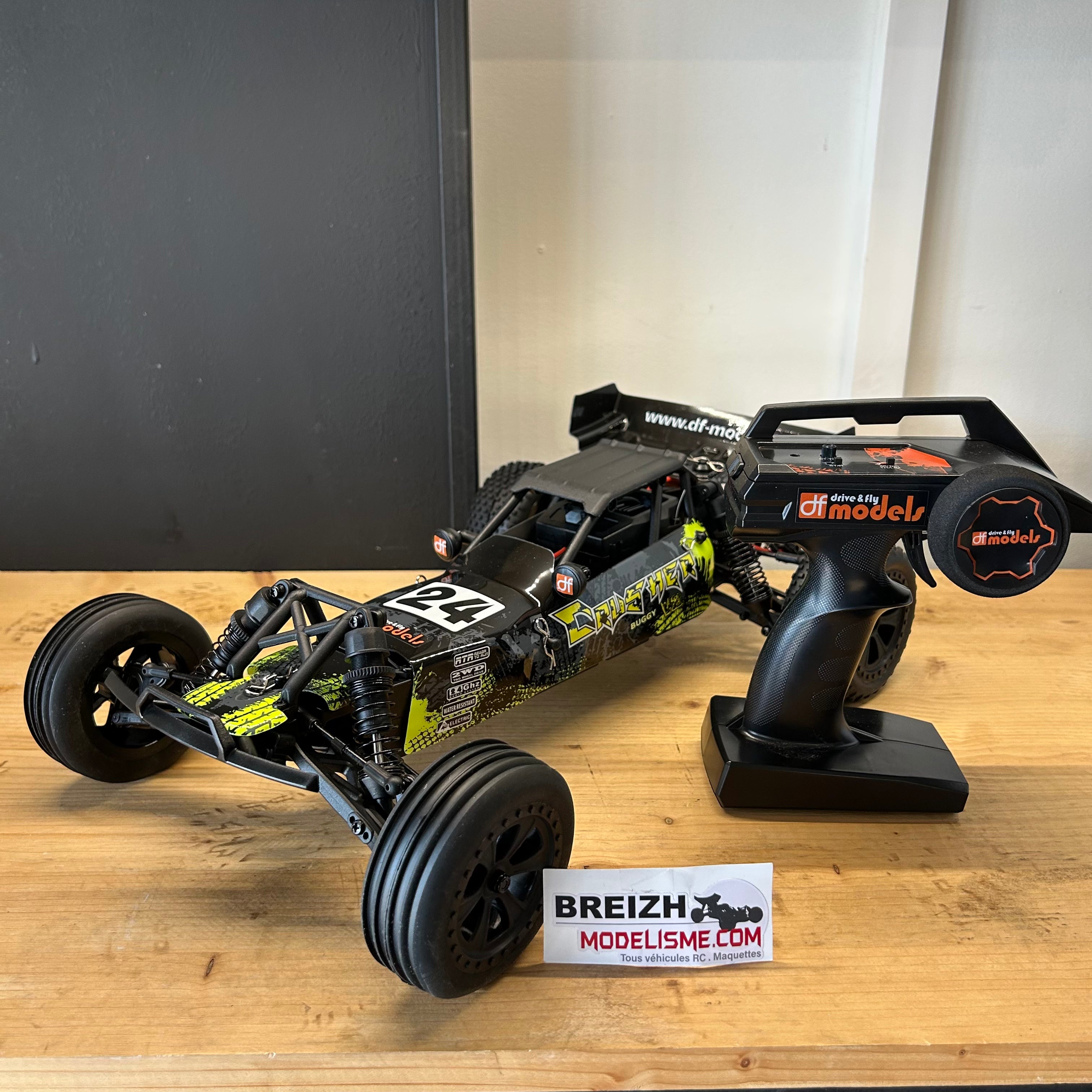 DF Models Buggy RC 1/10 Crusher V2 Race 2WD RTR 35km/h